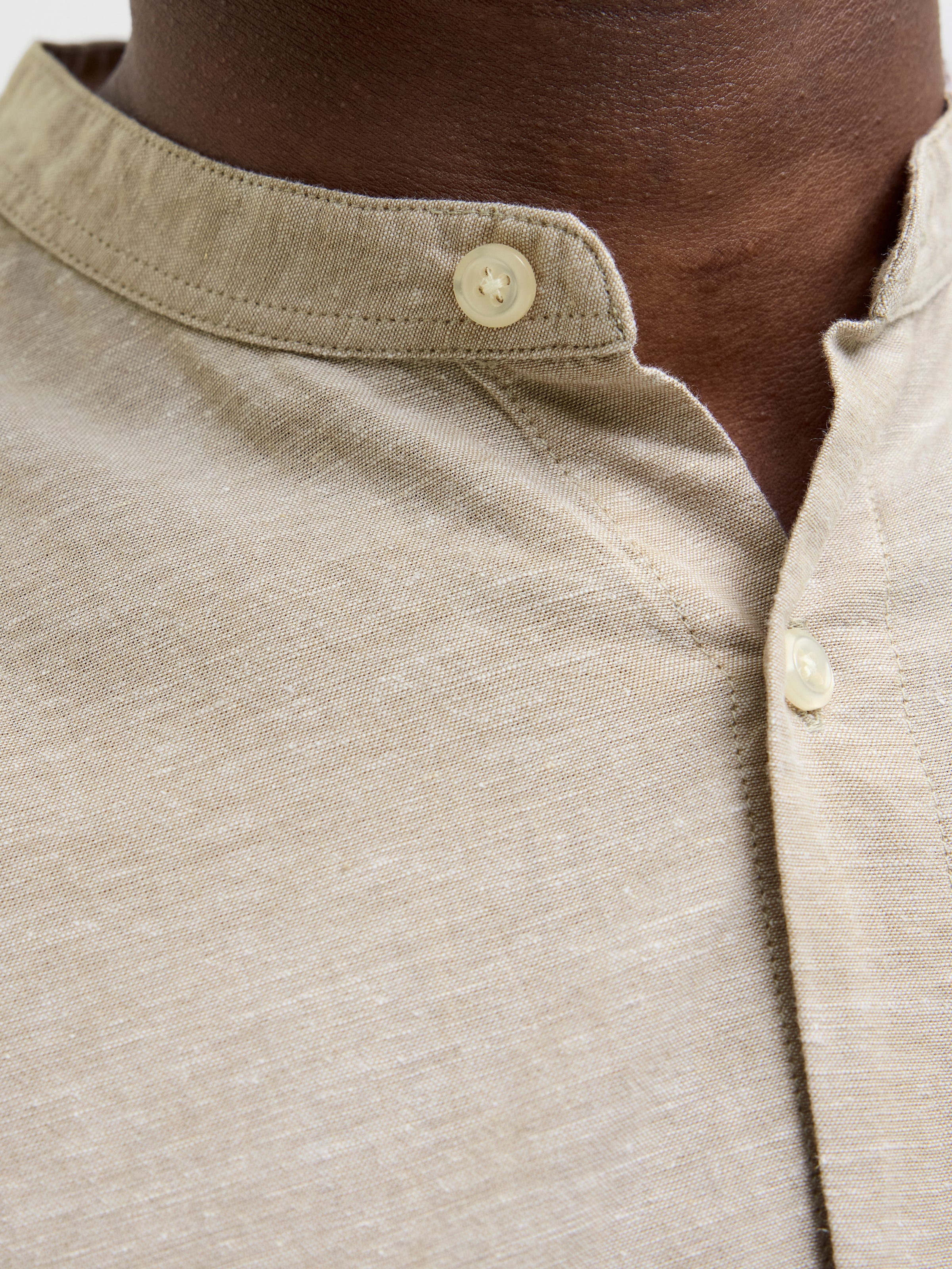Jack & Jones Langarmhemd »JJEBREEZE BAND SHIRT LS SN«, mit Bandkragen