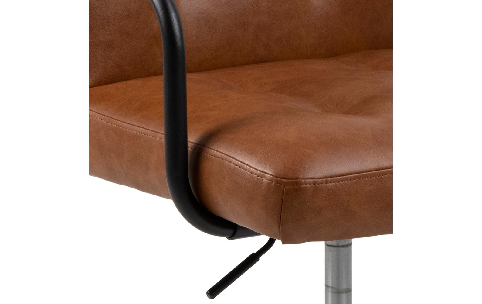 AC Design Schreibtischstuhl »Cosmo, mit Polsterrücken und Armlehnen«, Kunstleder
