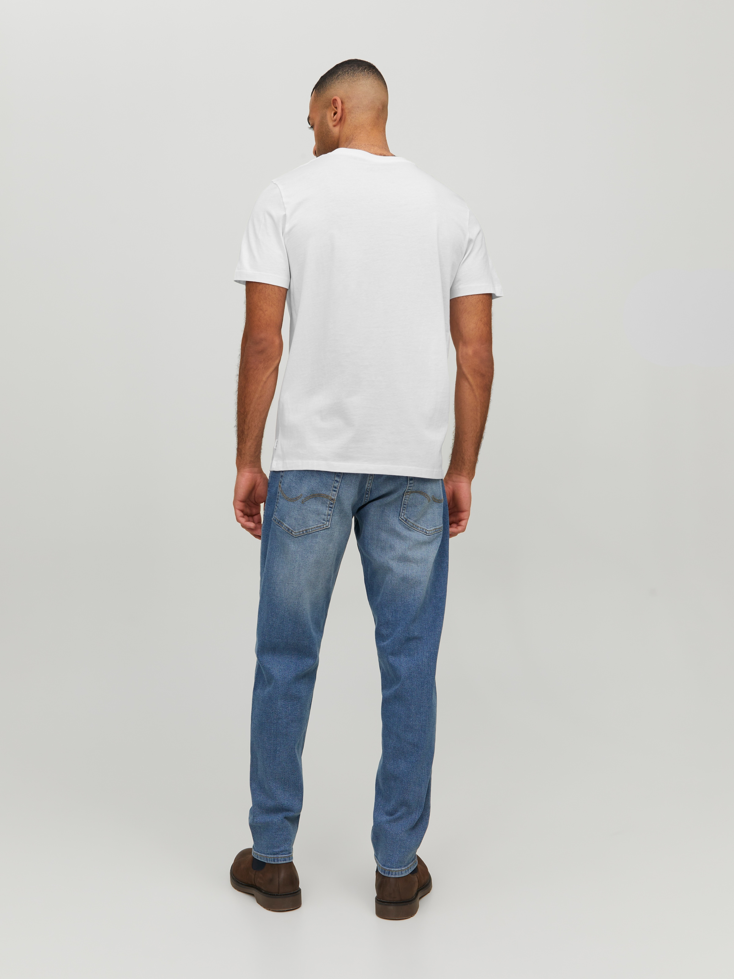 Jack & Jones V-Shirt »JJEORGANIC mit V-Ausschnitt, lässig kombinierbar, ideal für Alltag« unifarben, modisch, regular fit, Baumwolle, V-Ausschnitt