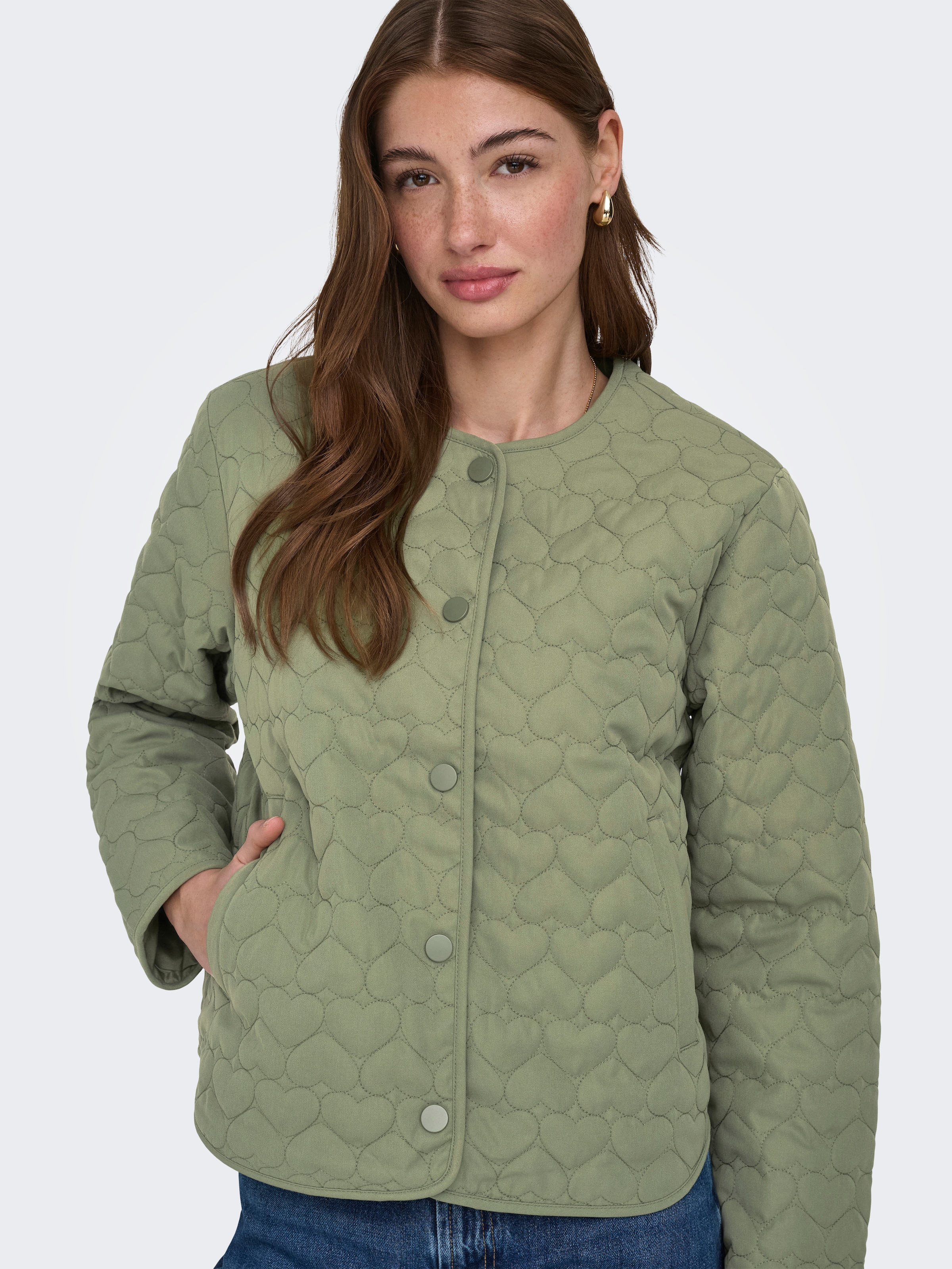 ONLY Veste matelassée »ONLHEART LIFE QUILTED JACKET NOOS OTW« mit Steppmuster in Herzchenform