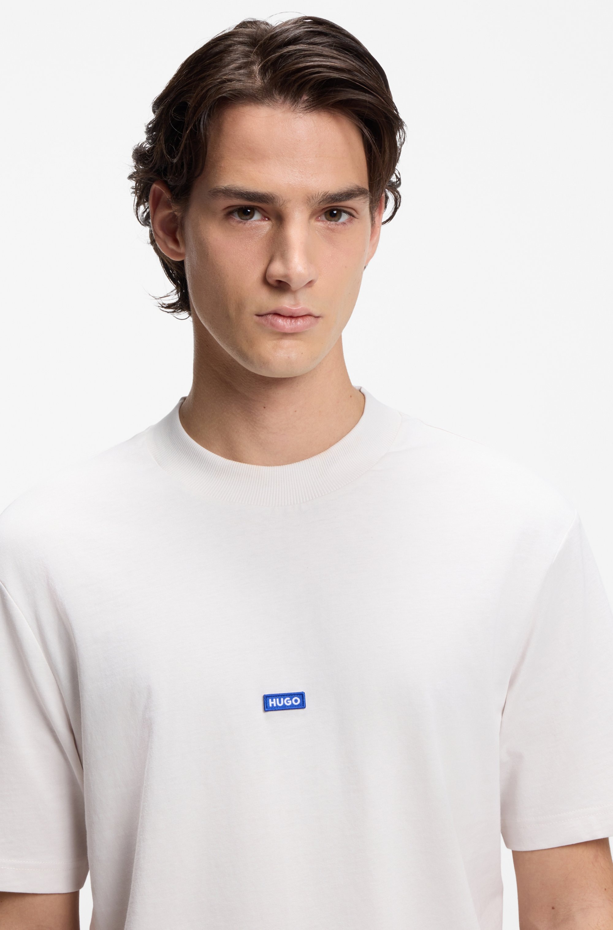HUGO Blue T-Shirt »Nieros« mit Logo-Patch