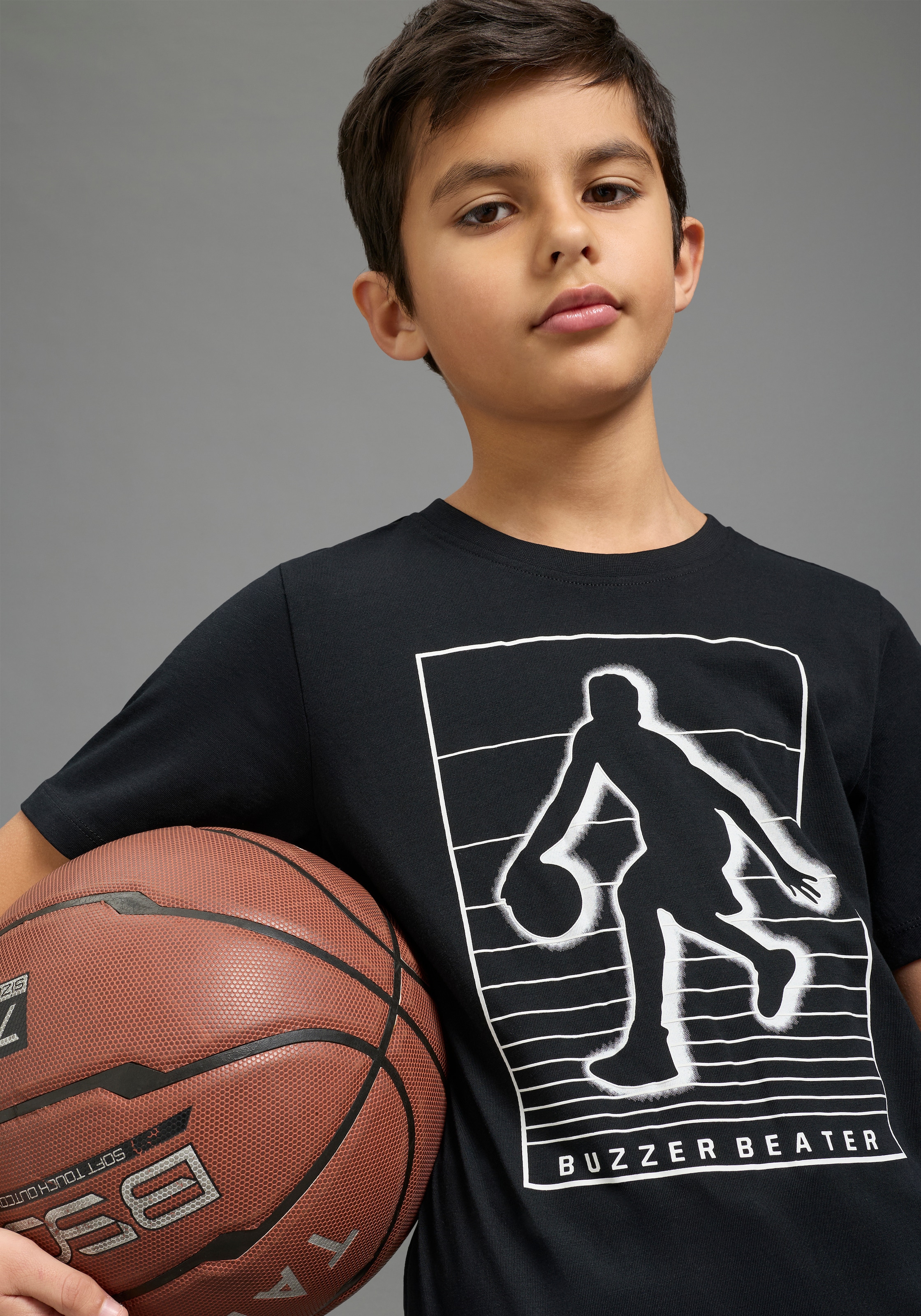 KIDSWORLD T-shirt »2er Pack Shirts mit Basketball-Print« Packung, 2,  sportlicher Stil, Kurzarm, bedruckt, aus Baumwolle