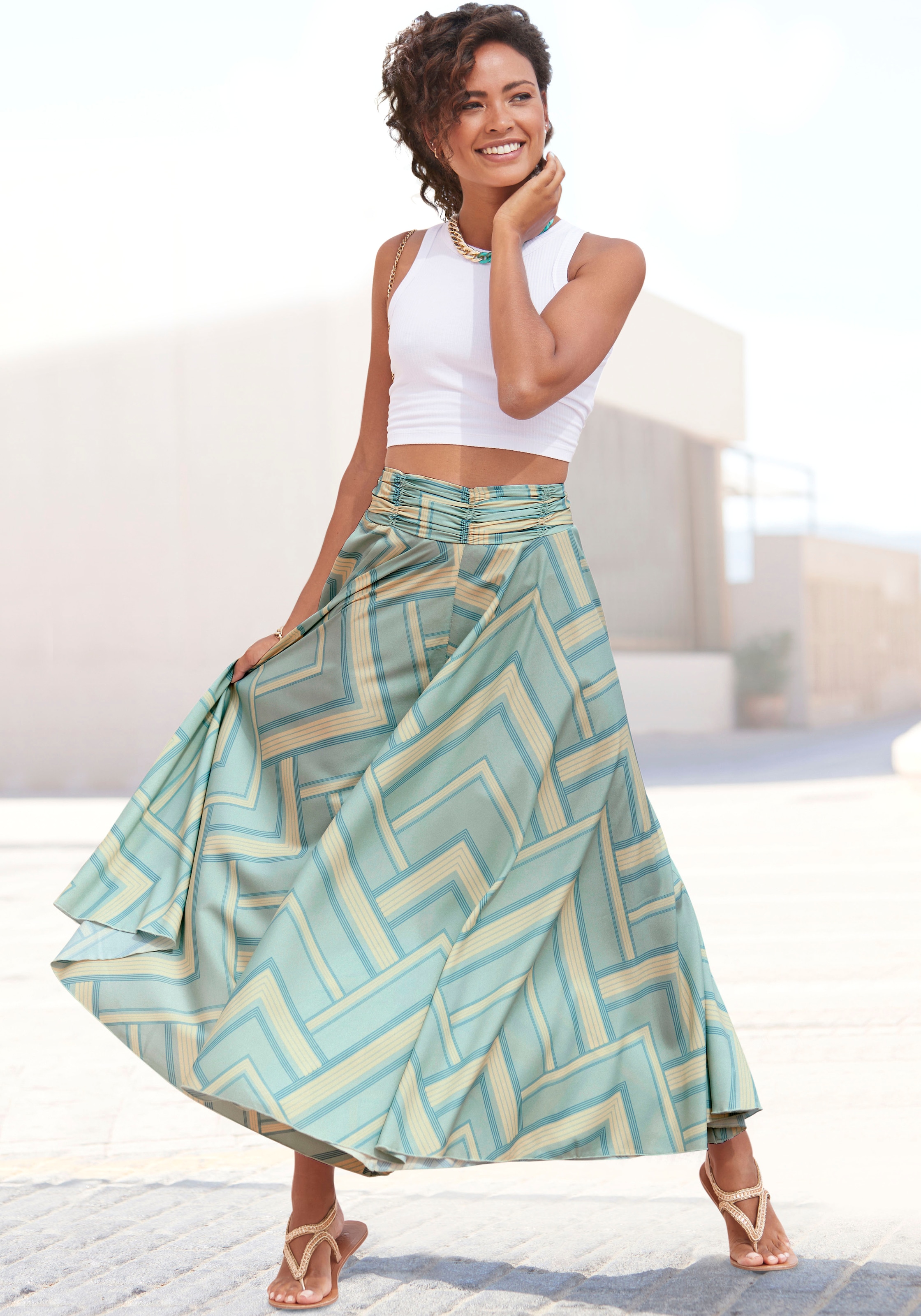 Image of LASCANA Hosenrock aus glatter Ware, Culotte, extraweites Bein, luftige Sommerhose