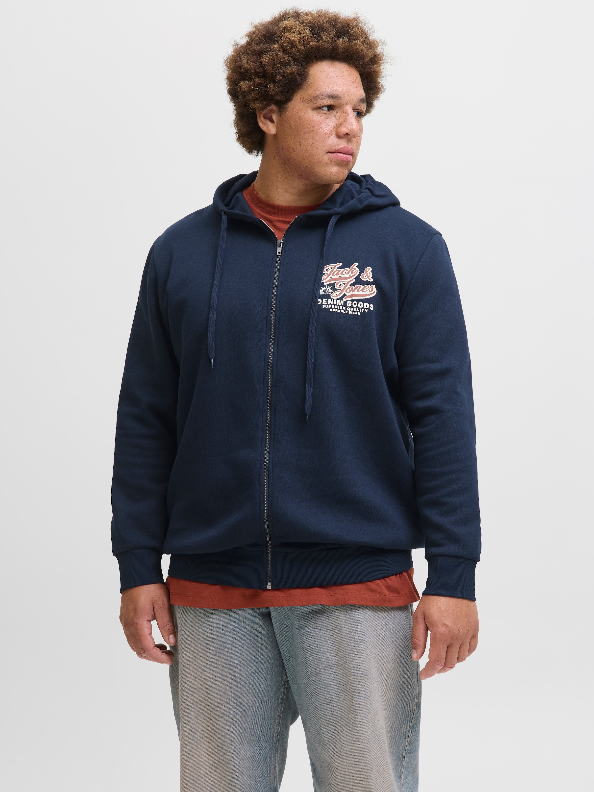 Image of Jack & Jones PlusSize Kapuzensweatshirt "JJELOGO SWEAT ZIP HOOD 2 COL AW25 PLS"