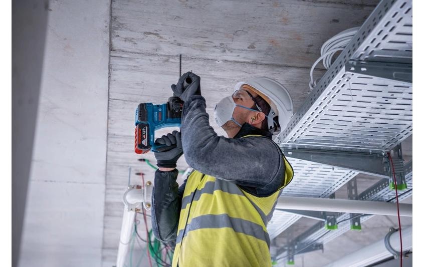 Bosch Professional Bohrhammer »mit SDS plus GBH 18 V-22« Set,  Mit 2 Akkus und 1 Ladegerät