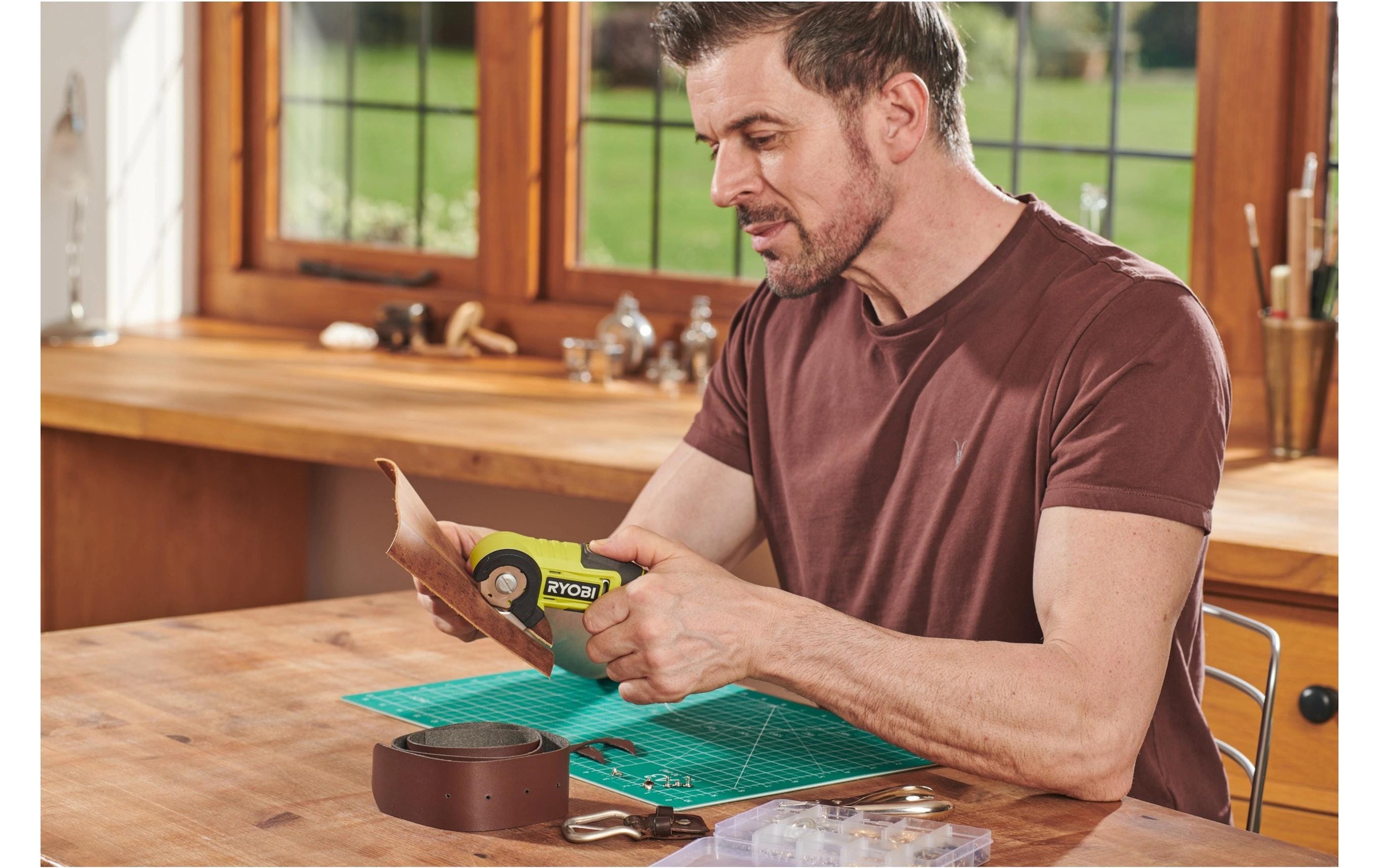 RYOBI Allesschneider »Akku-Universalschneider RCT4-120G«