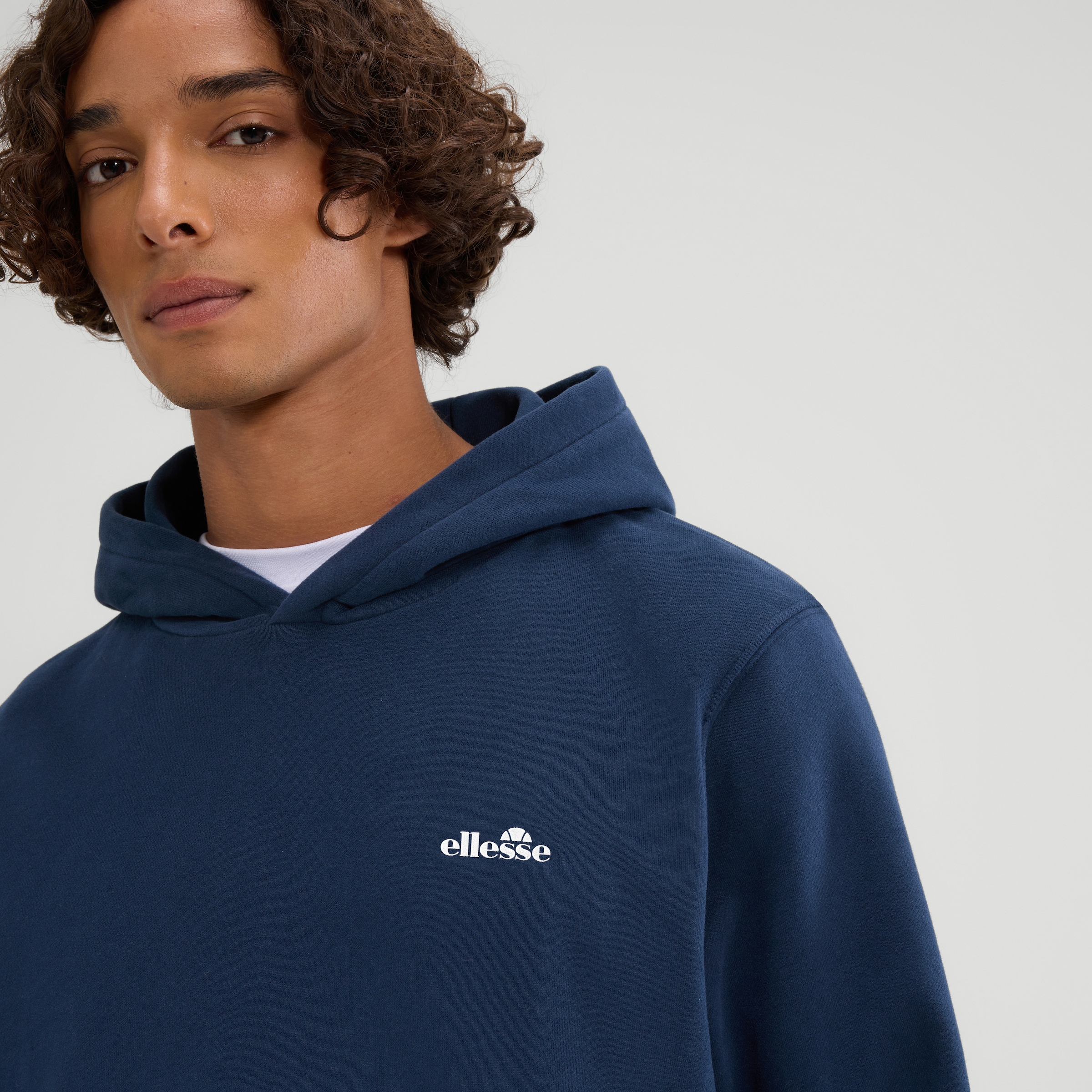 Ellesse Kapuzensweatshirt »MADONE OH HOODY«, sportliche Passform, für sportliche Anlässe
