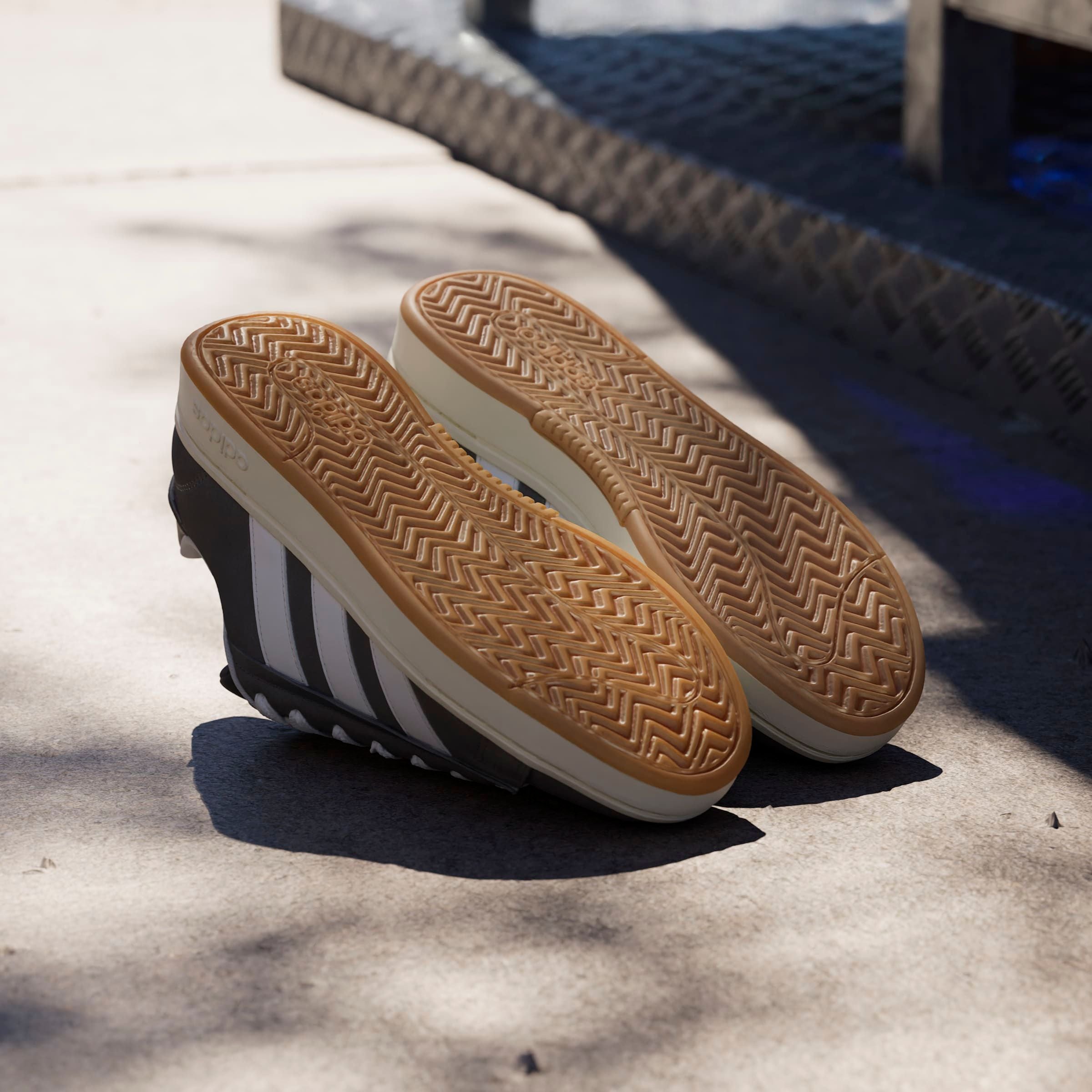 adidas Sportswear Sneaker »GRAND COURT ALPHA«, Design inspiriert vom adidas Campus 00