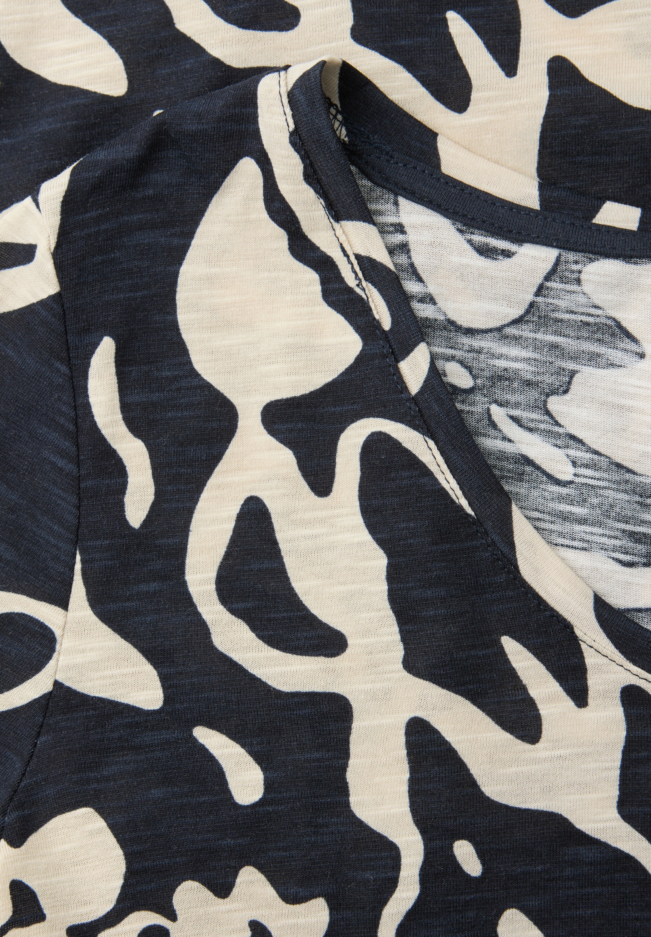 STREET ONE Kurzarmshirt »Style NEW Gerda« mit abstraktem Print