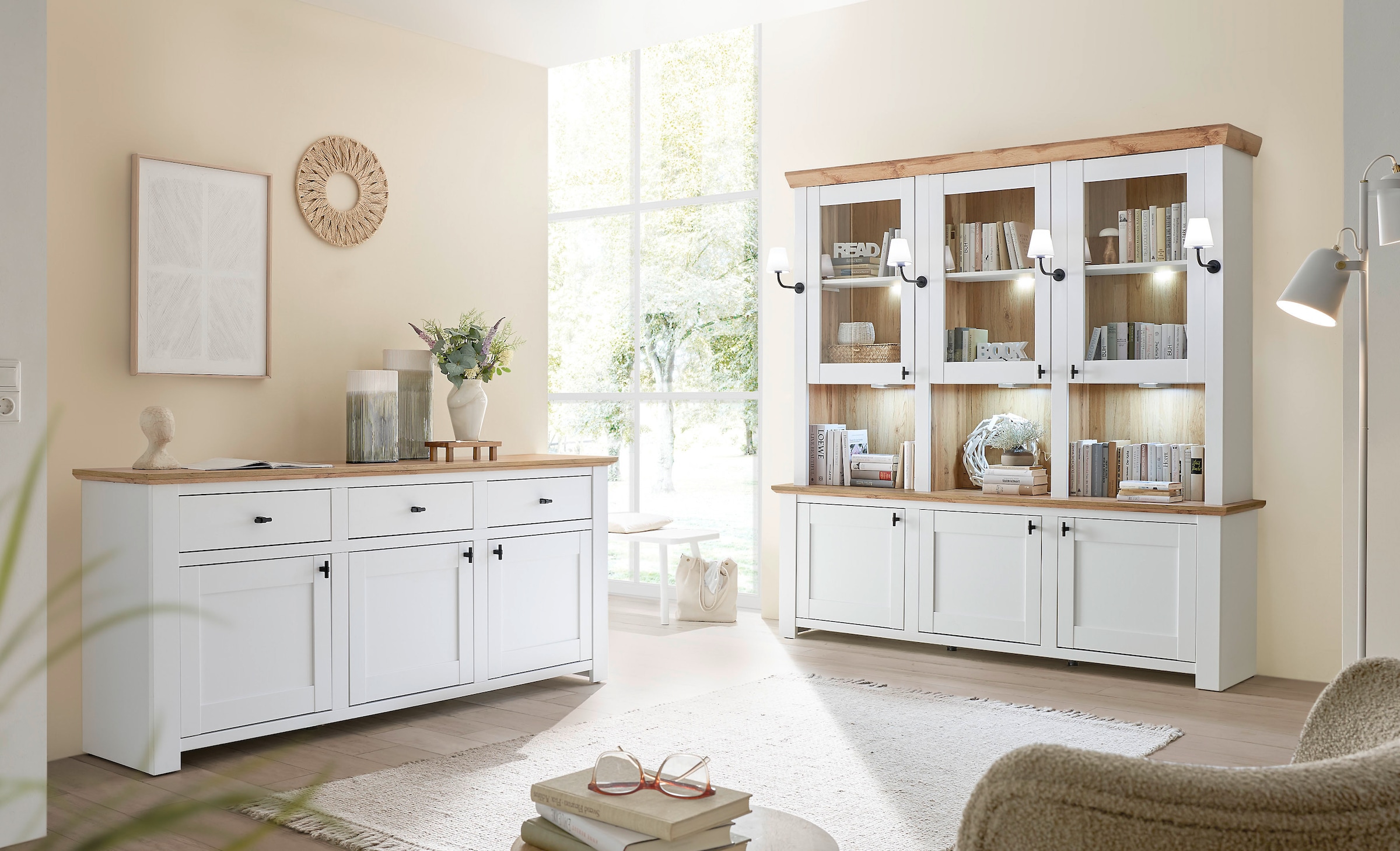 Home affaire Sideboard »Bristol« schwarze Metallgriffe, elegante Kranzoptik, ausreichend Stauraum