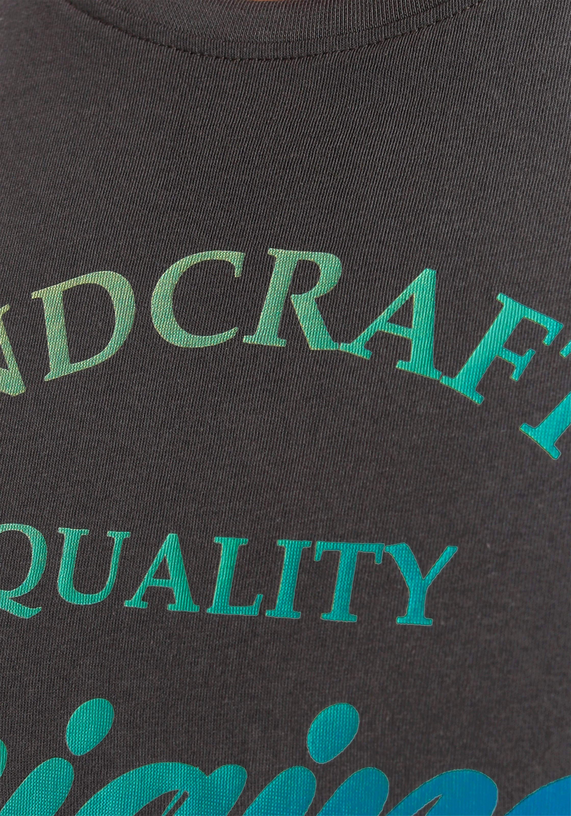 AJC T-Shirt, mit Farbverlauf im Frontprint