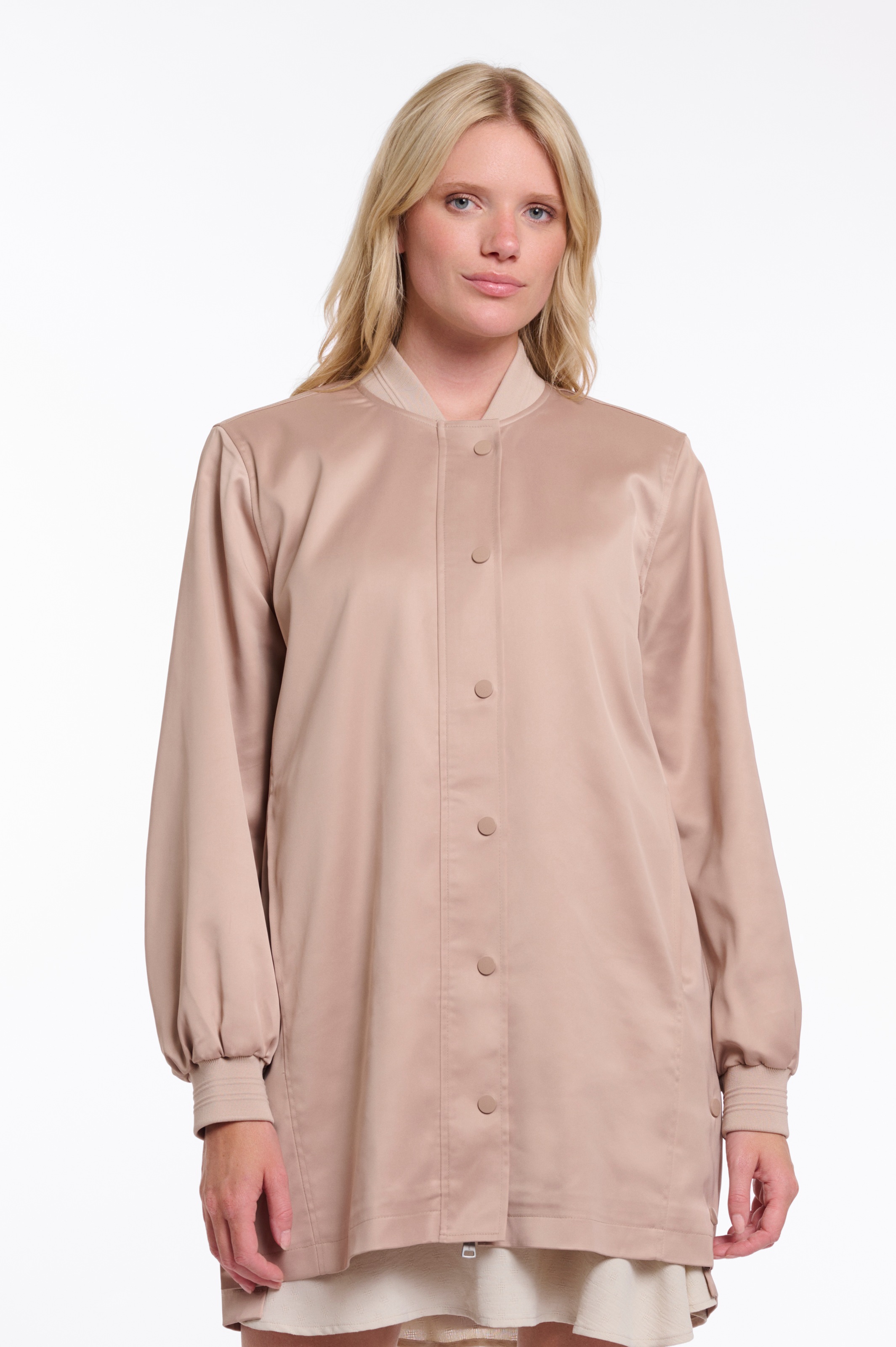 Image of Rino & Pelle Langjacke "PINA" ohne Kapuze lang, mit seidigem Glanz und Knopfleiste