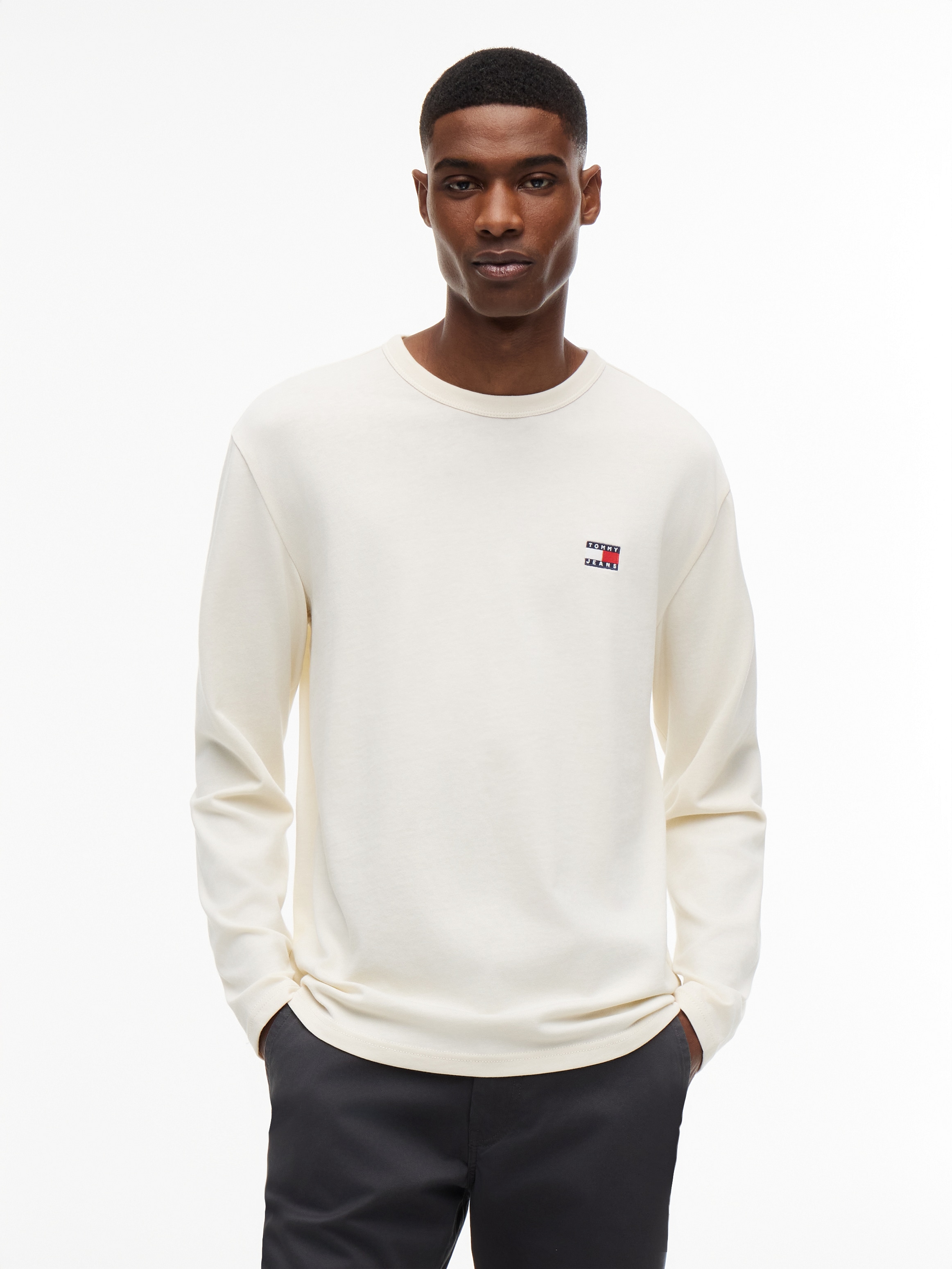 Image of Tommy Jeans Langarmshirt "TJM REG BADGE TEE LS EXT"