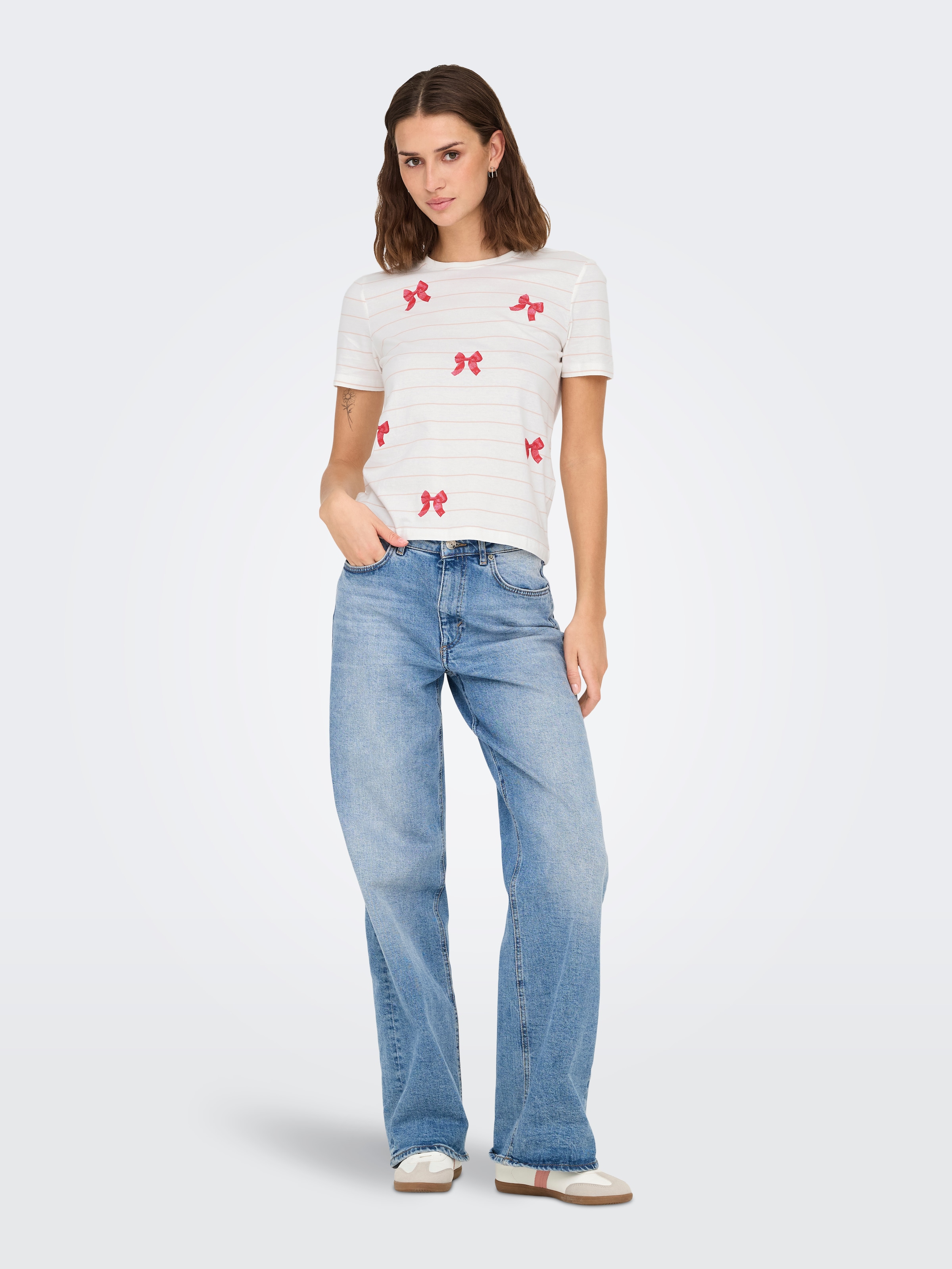 ONLY Kurzarmshirt »ONLKIRA LIFE BOW S/S TEE CS JRS«