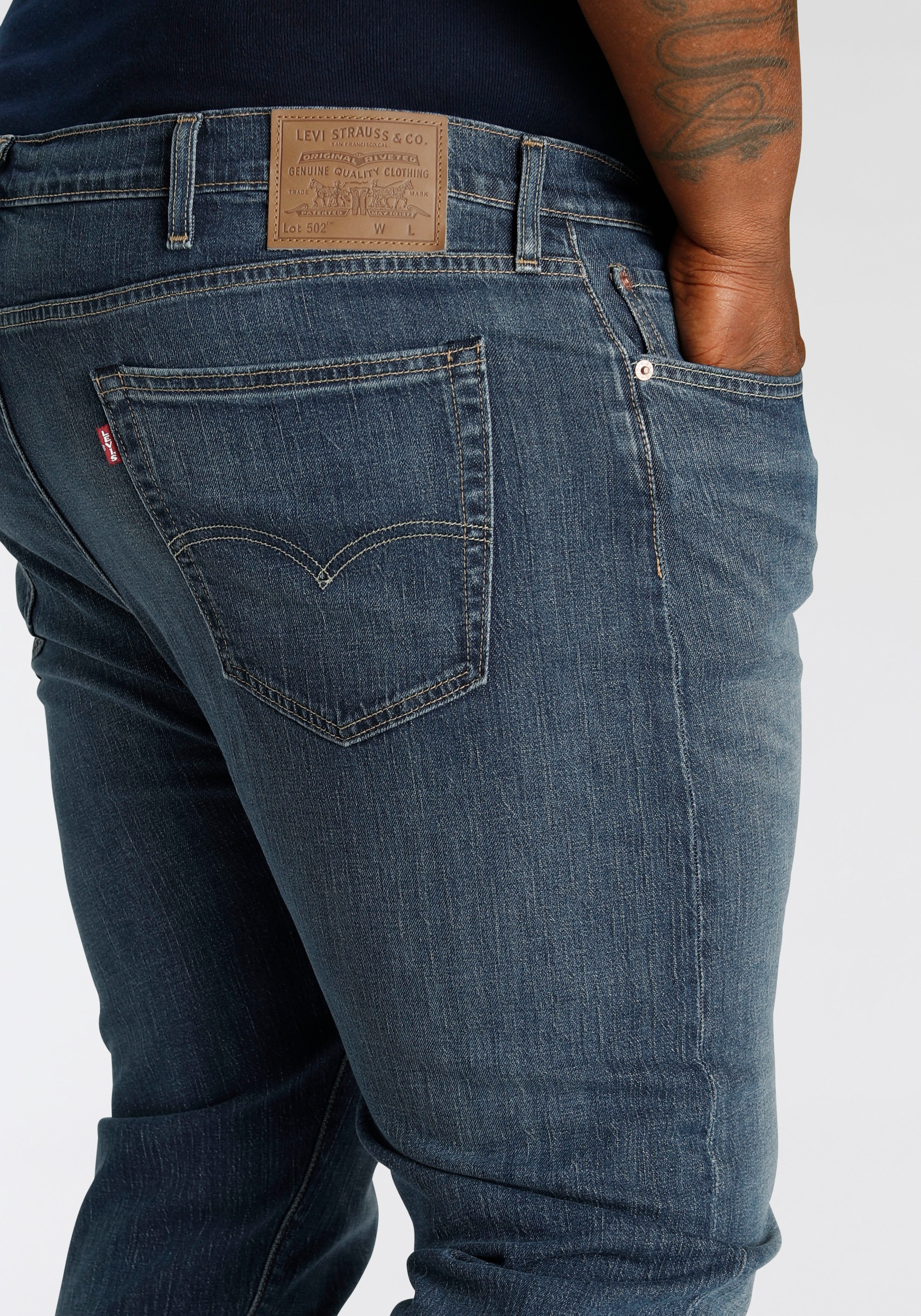 Levi's® Plus Tapered-fit-Jeans »502 TAPER B&T«, mit Stretch