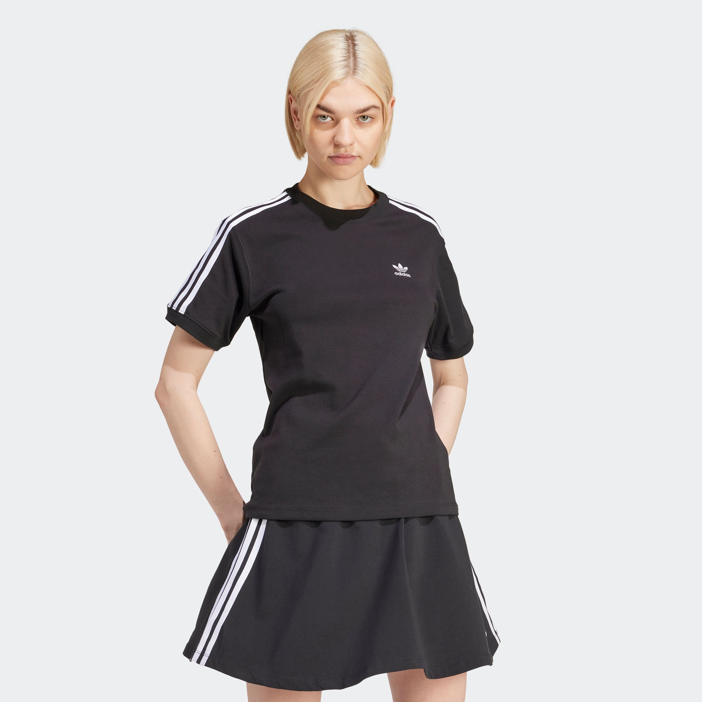 Image of adidas Originals T-Shirt "3 STRIPE TEE" ohne Verschluss, mit Rippdetails, aus Baumwolle und Elasthan