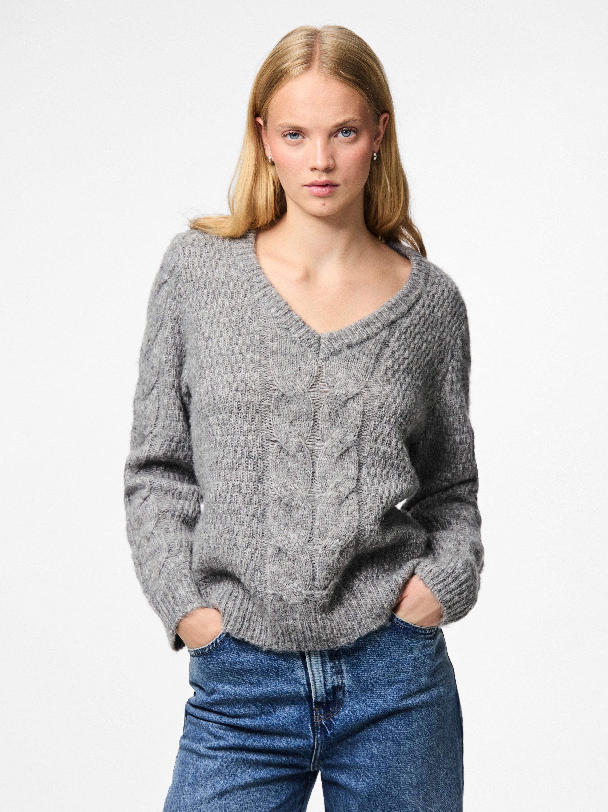 Image of pieces Strickpullover "PCNINA LS V-NECK KNIT NOOS BC"
