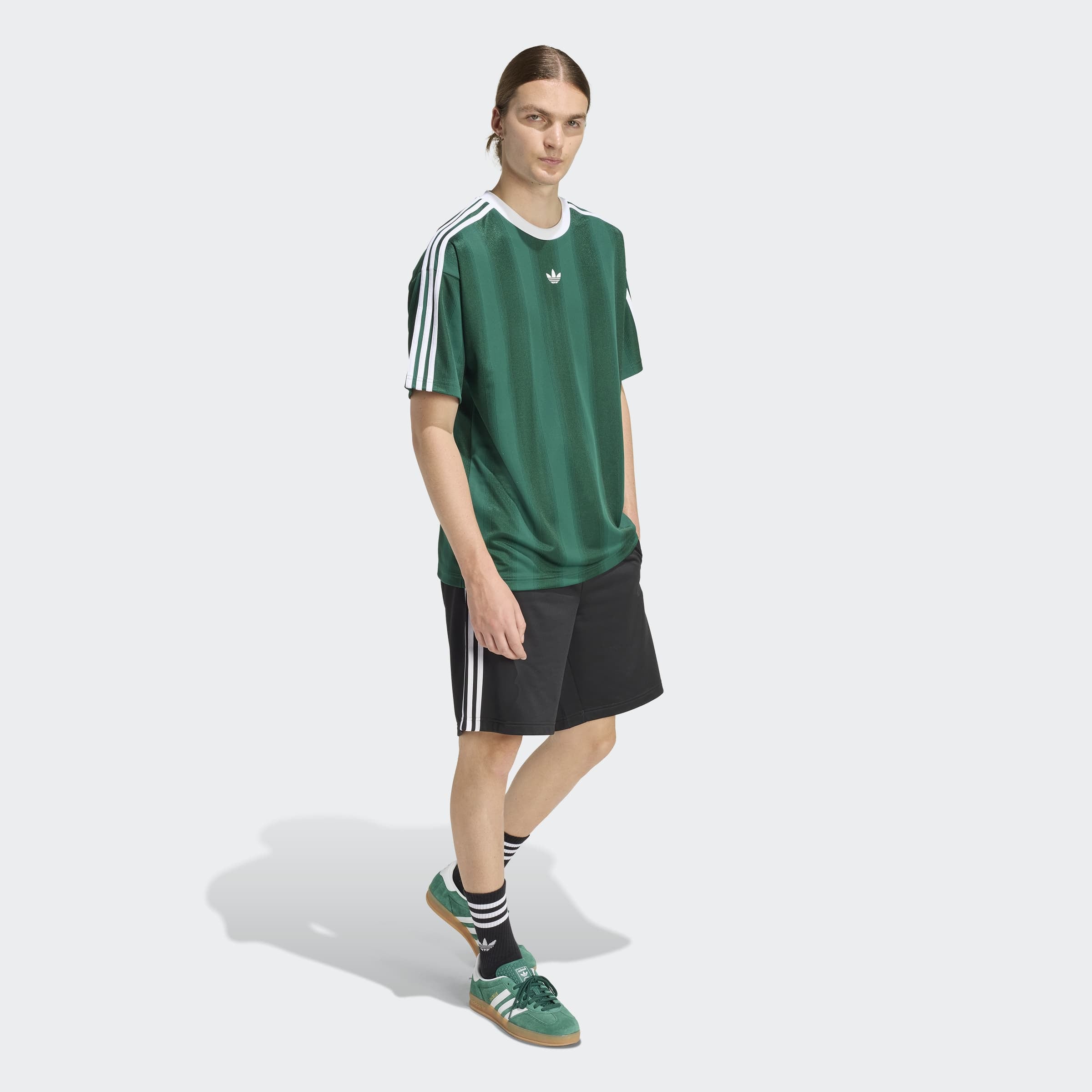 adidas Originals T-Shirt »ADIDAS ADICOLOR JACQUARD TRIKOT« lockere Passform, Rundhalsausschnitt, mit klassischem Trefoil Logo