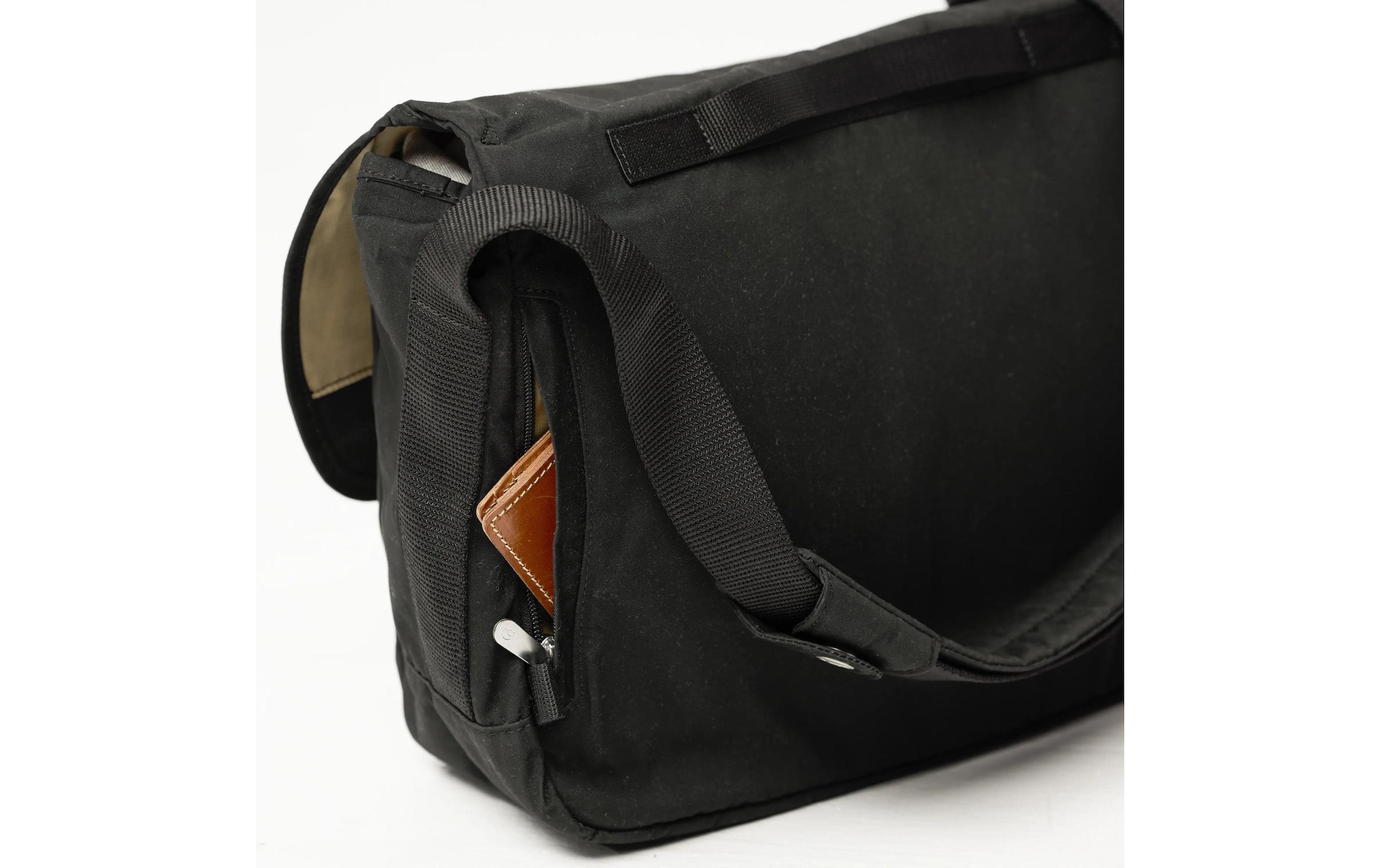 Fjällräven Schultertasche »Greenland Black«