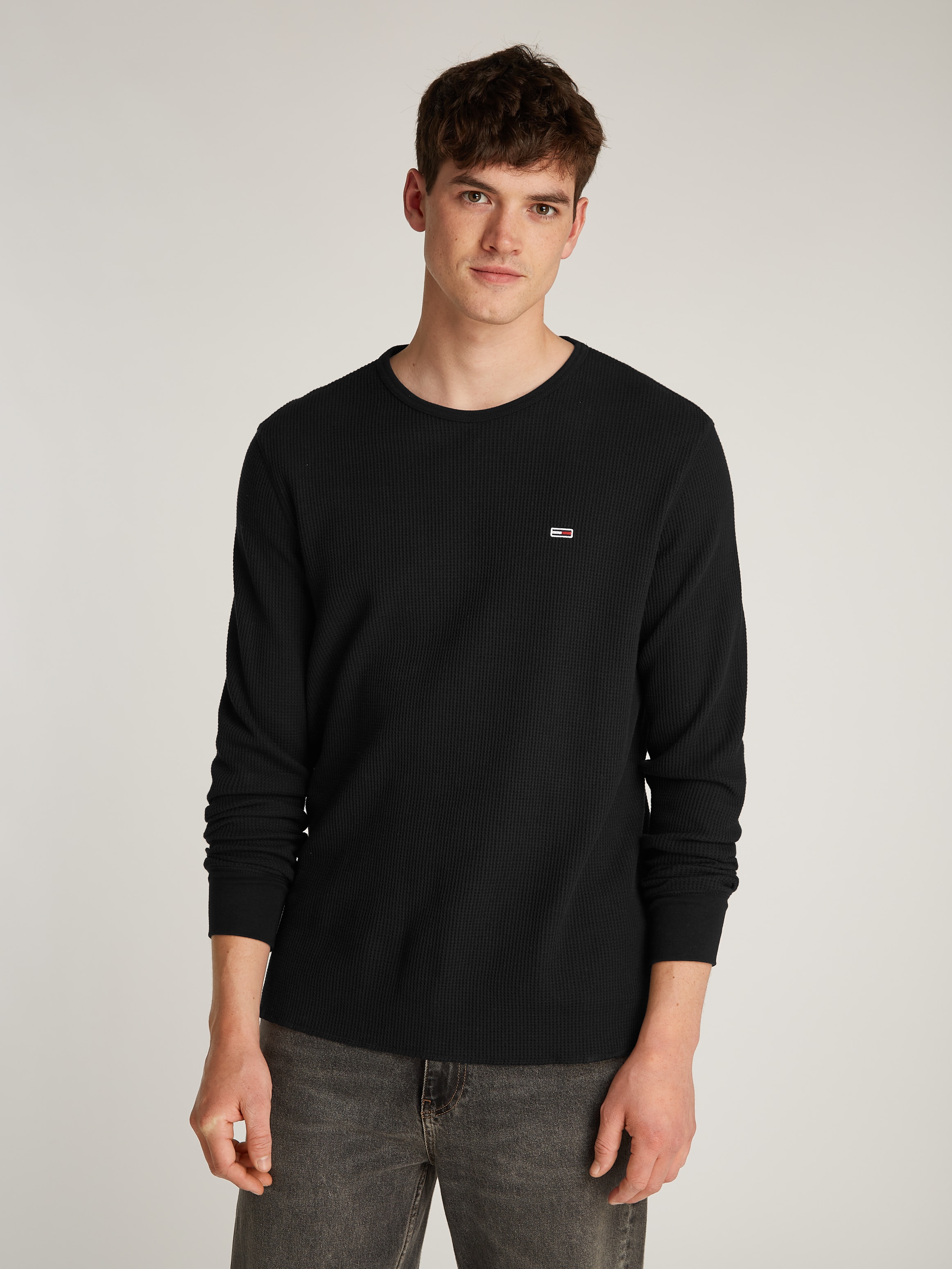 TOMMY JEANS Langarmshirt »TJM SLIM WAFFLE L/S TEE EXT«, mit Waffelstruktur