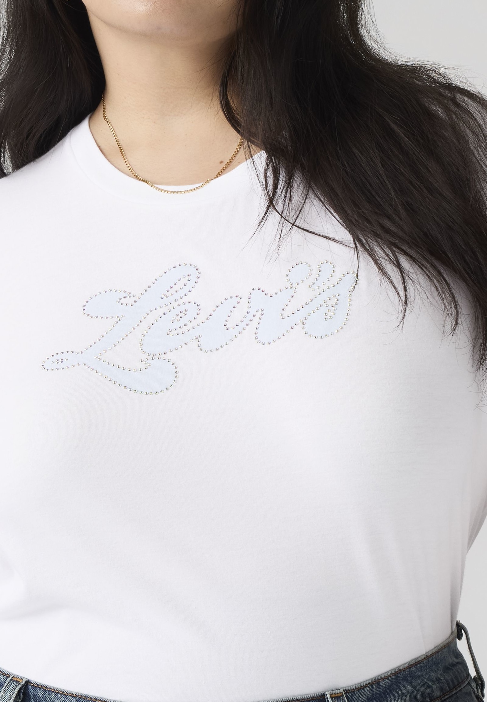 Levi's® Plus T-shirt »PL PERFECT TEE« Applikation mit Glitzersteinen