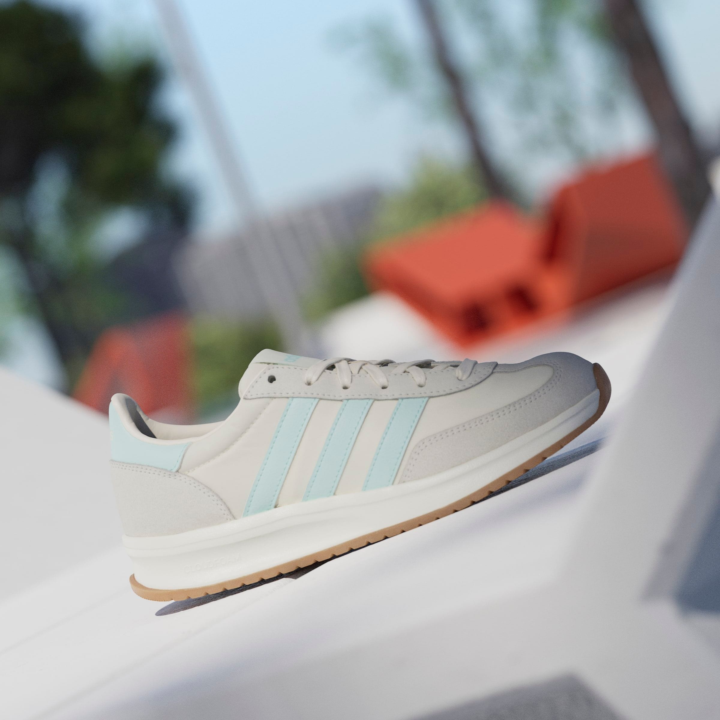 adidas Sportswear Sneaker »RUN 70S 2.0«, inspiriert vom Design des SL72