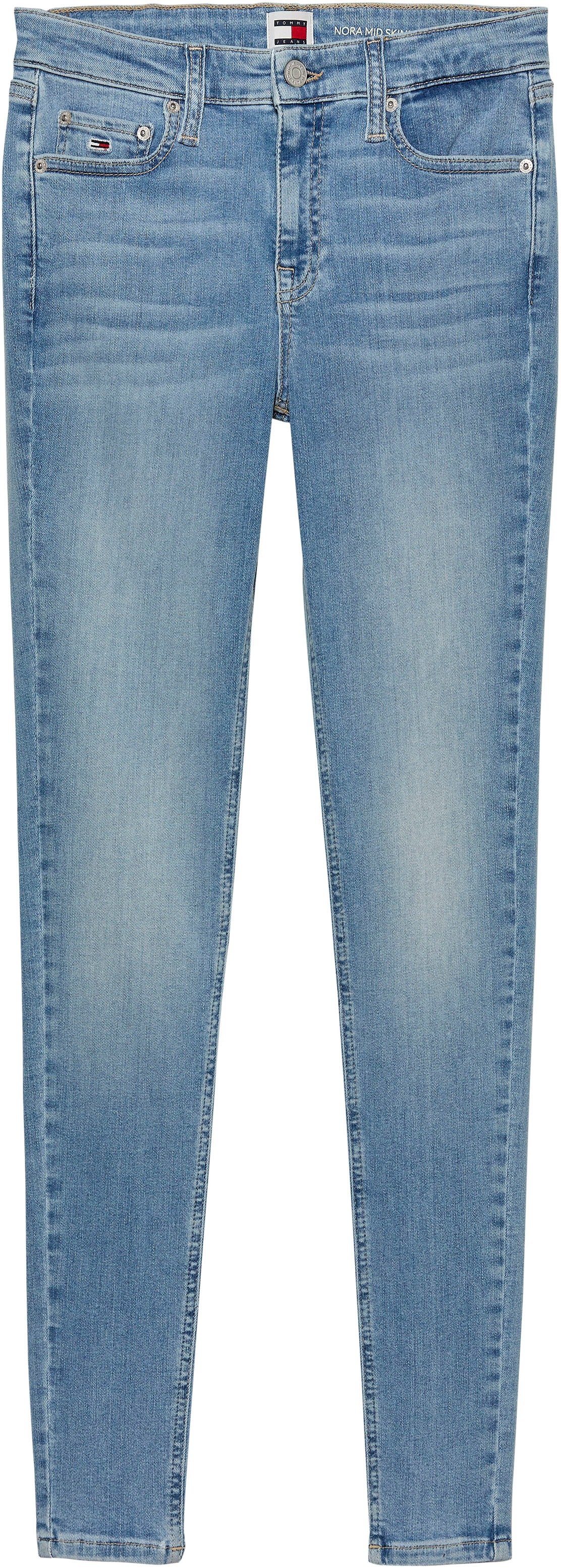 Tommy Jeans Skinny-fit-Jeans »Nora Mid Rise Skinny Fit«, mit Waschung, Logo-Badge