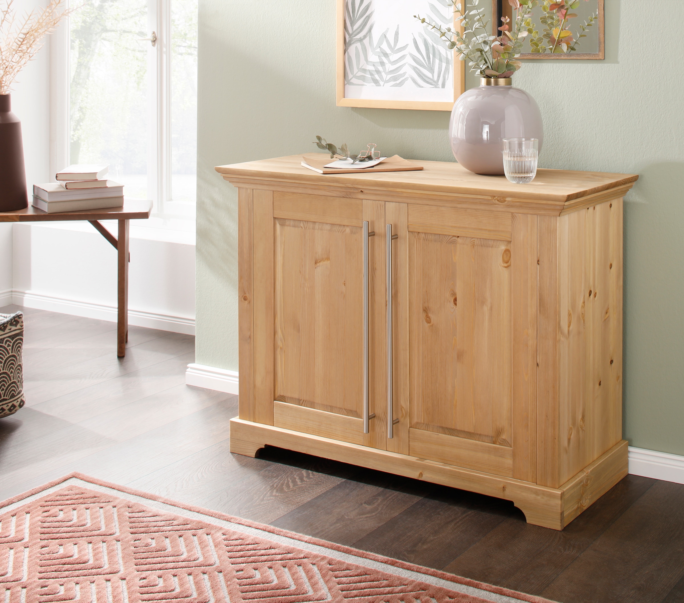 Home affaire Sideboard »Meliss«, Kommode im klassischen Landhausstil, Massivholz, FSC®, Breite 94 cm