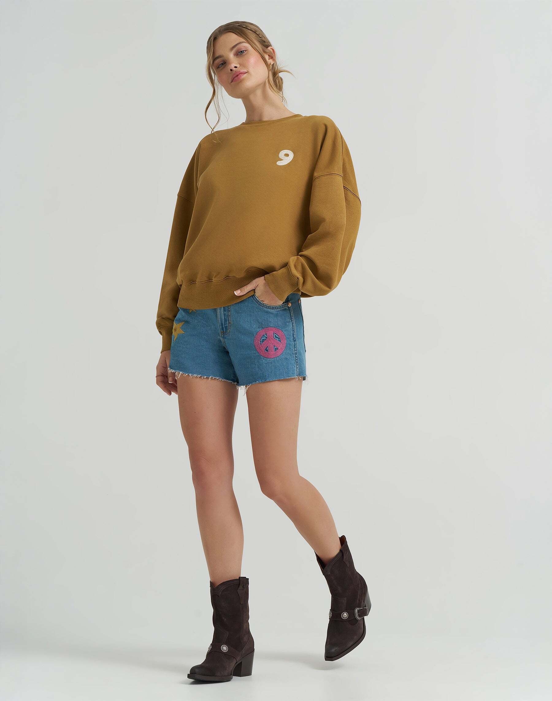 Wrangler Relax-fit-Jeans »WRANGLER Jeansshorts Embroidered Cowboy  3 Inch«