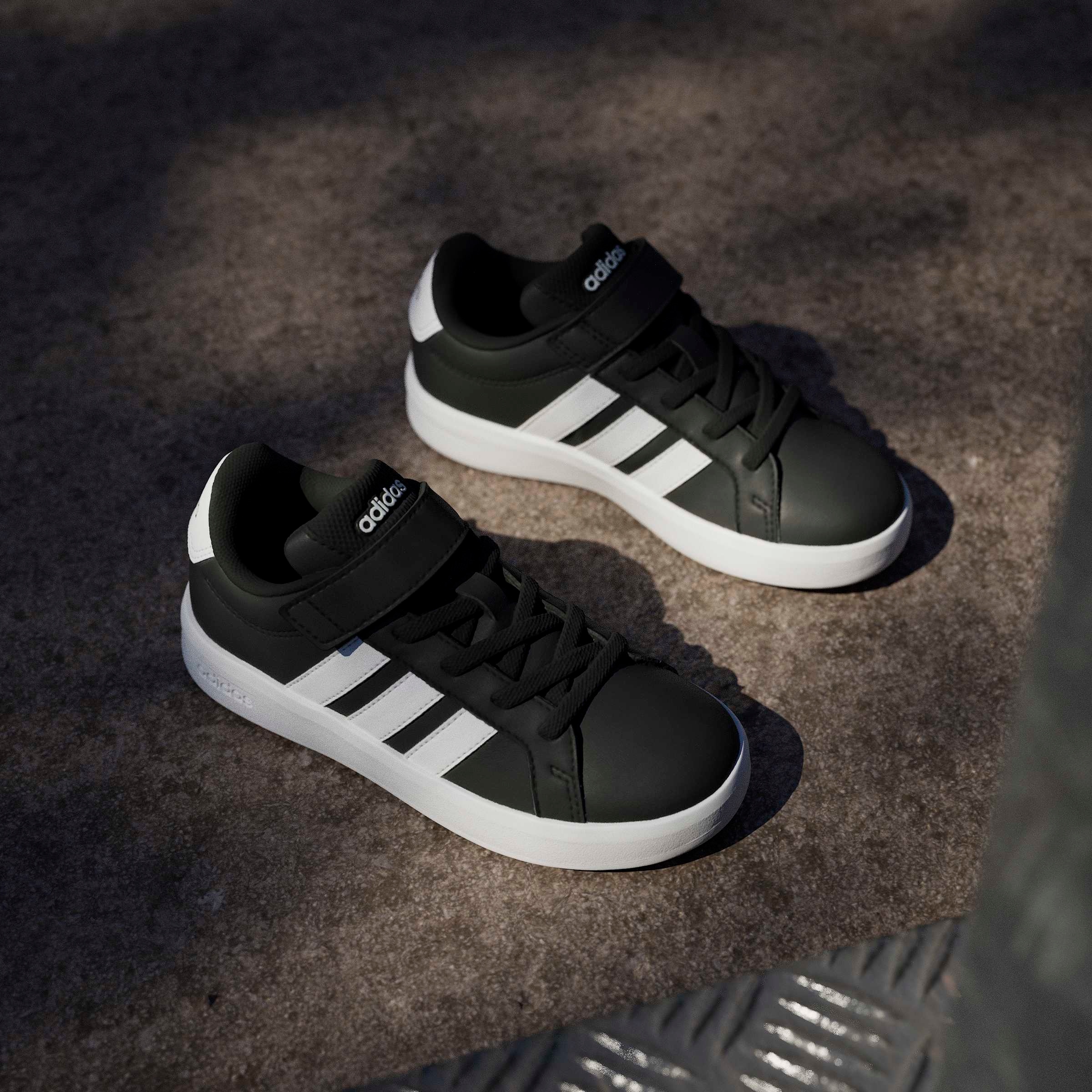 adidas Sportswear Sneakers »GRAND COURT 3.0  FÜR KINDER«  avec fermeture à scratch, pour enfants