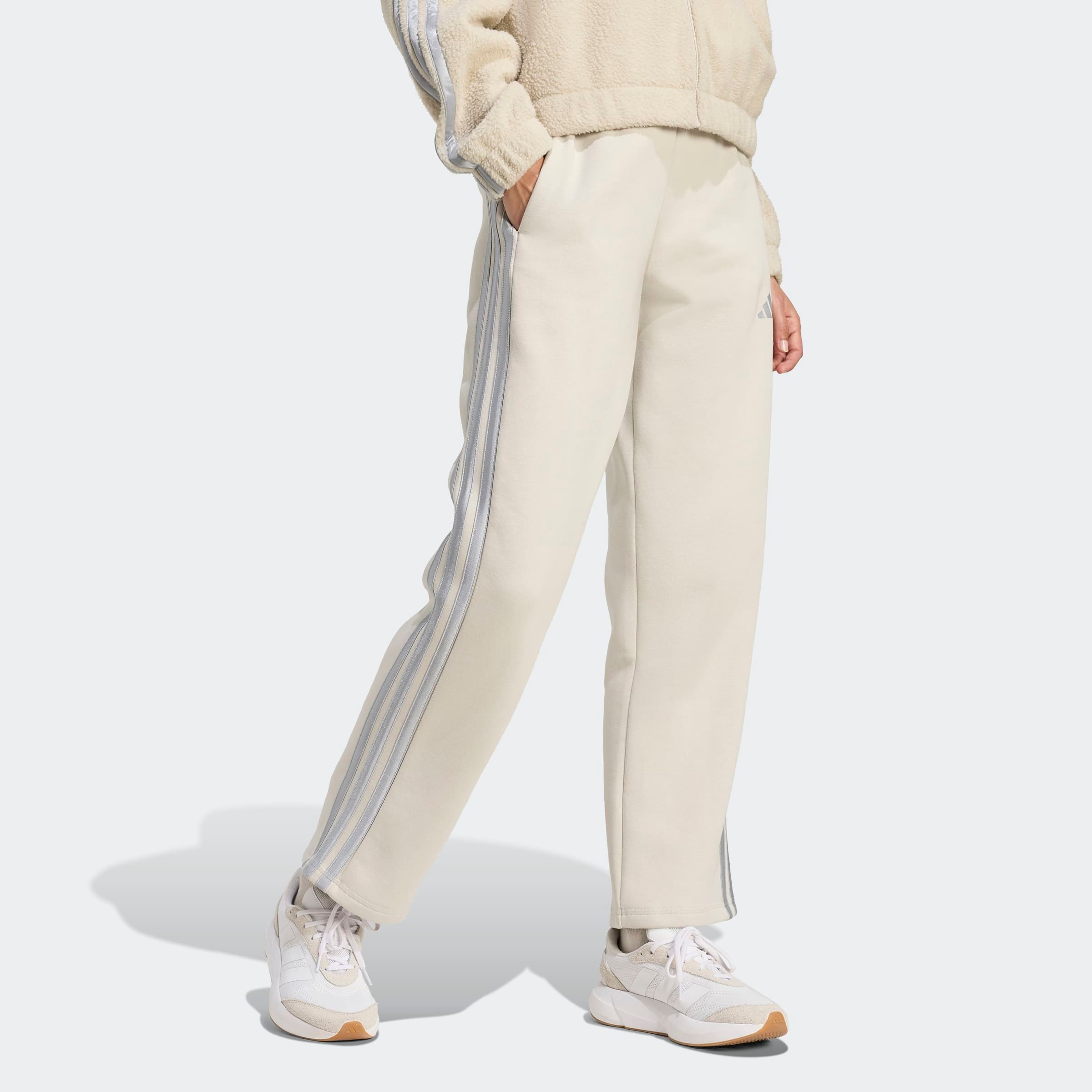 Image of adidas Sportswear Sporthose "HOLIDAY 3-STREIFEN FLEECE- MIT OFFENEM SAUM"