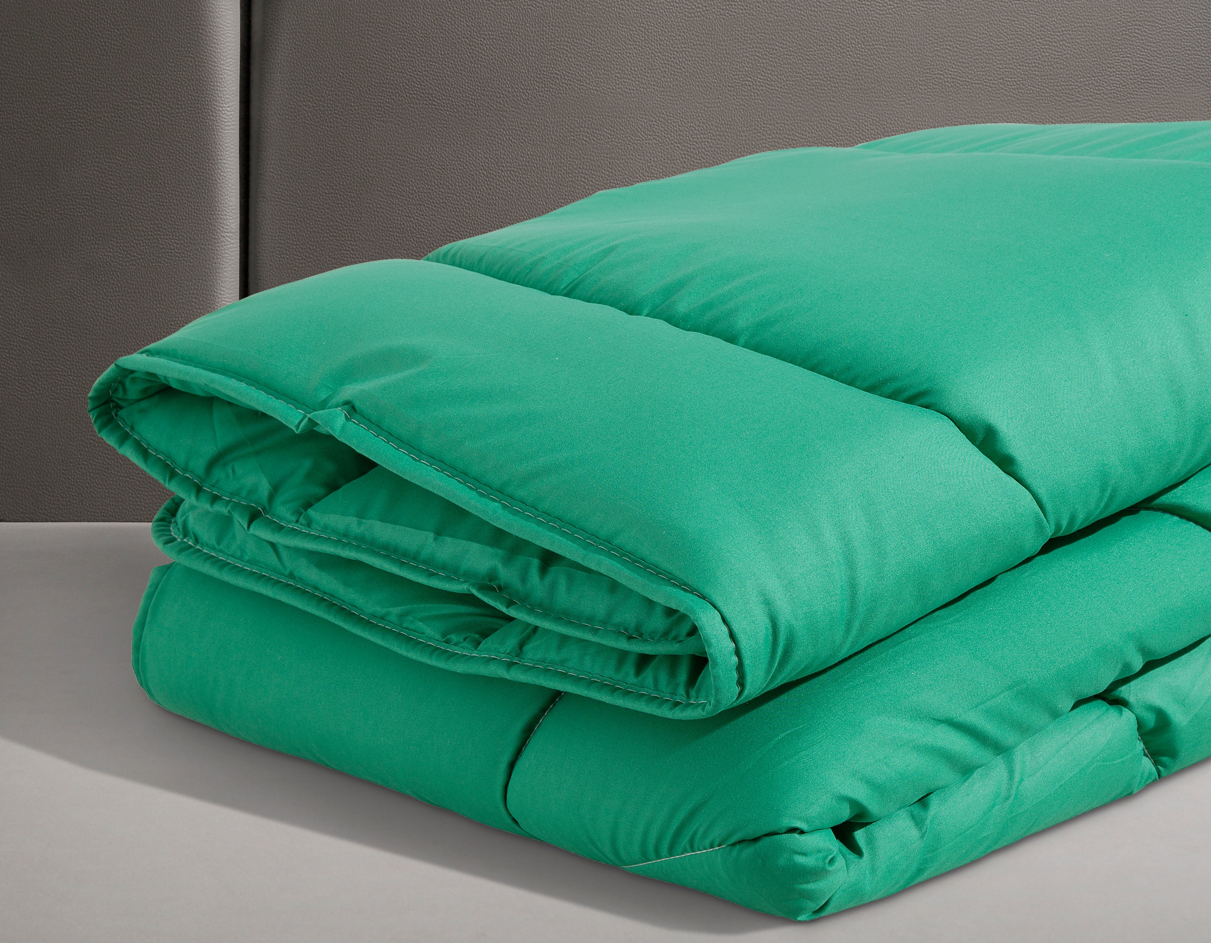 OTTO home Microfaserbettdecke "Microlux, Bettdecke 135x200 cm und Übergrößen bis 240x220cm" leicht Füllung Feuchtigkeitsregulierende 3D Klimafaser (Polyester) 1 Stk. tlg. fest versteppter Bezug - keine Bettwäsche nötig, Sommer, Winter