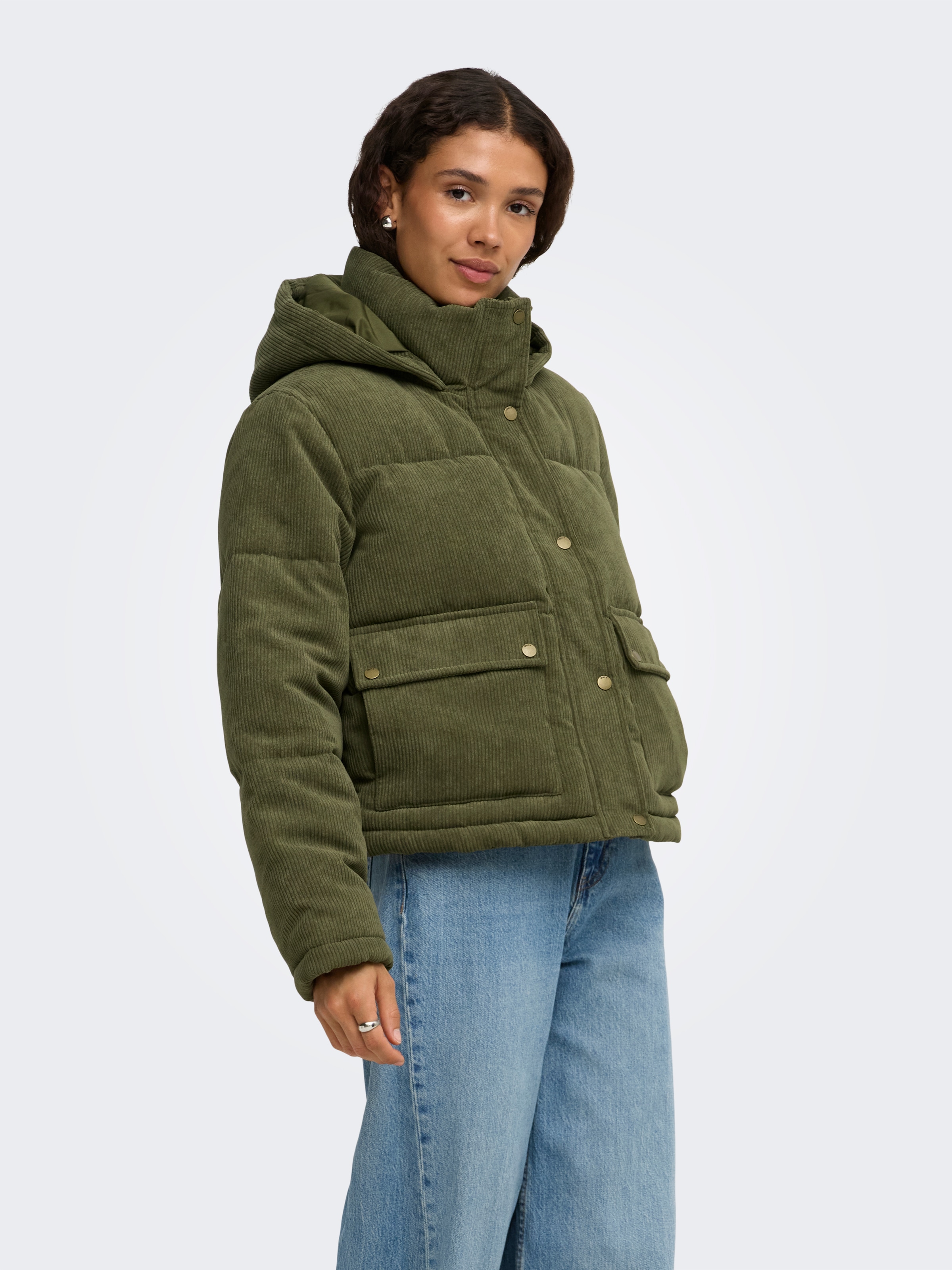 ONLY Steppjacke »ONLZAHARA CORDUROY PUFFER CC OTW« mit Kapuze Kunstfaser