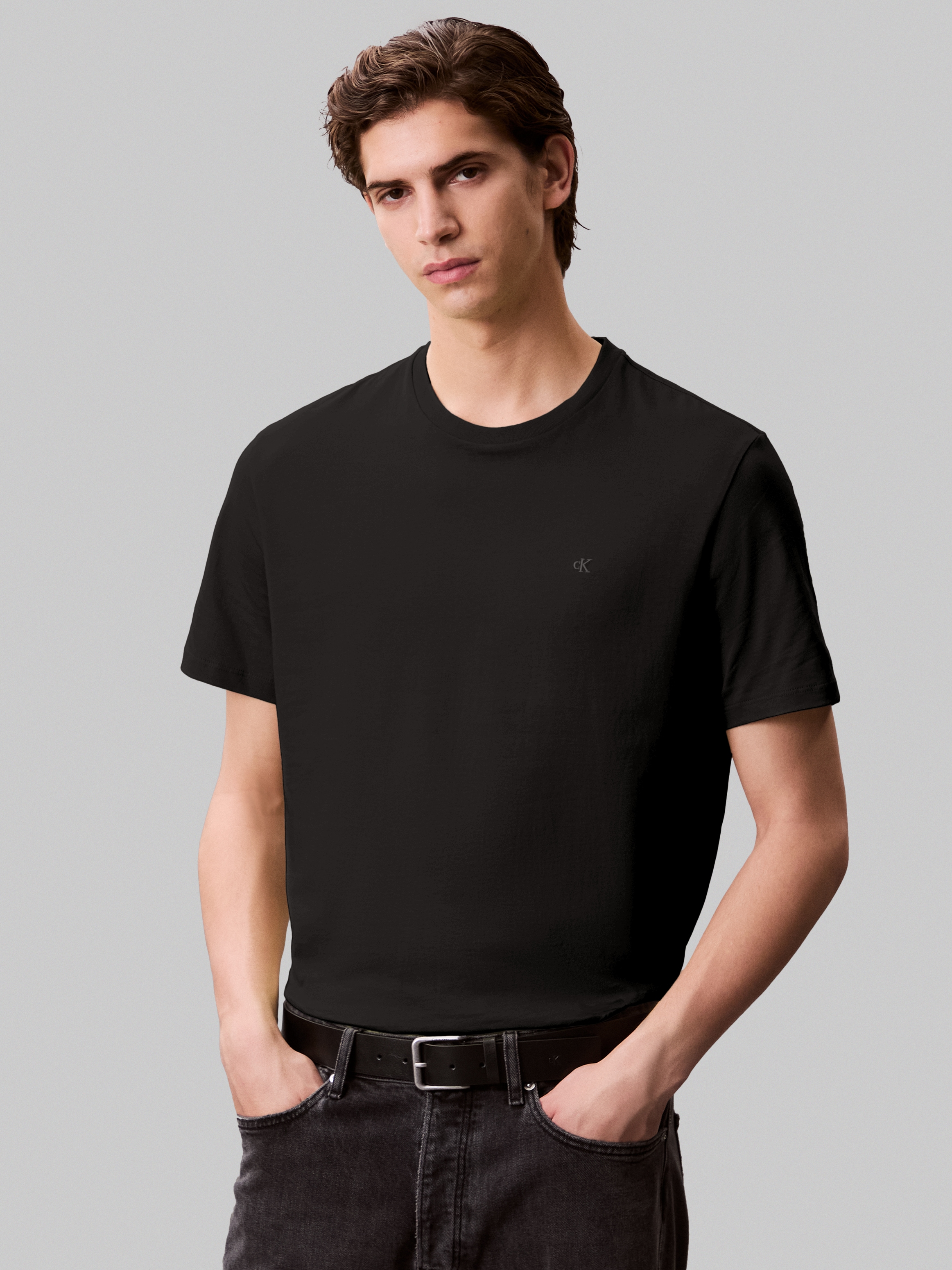 Image of Calvin Klein Jeans T-Shirt "SS SMOOTH CTTN SOLID CREWNK TEE" mit Logo