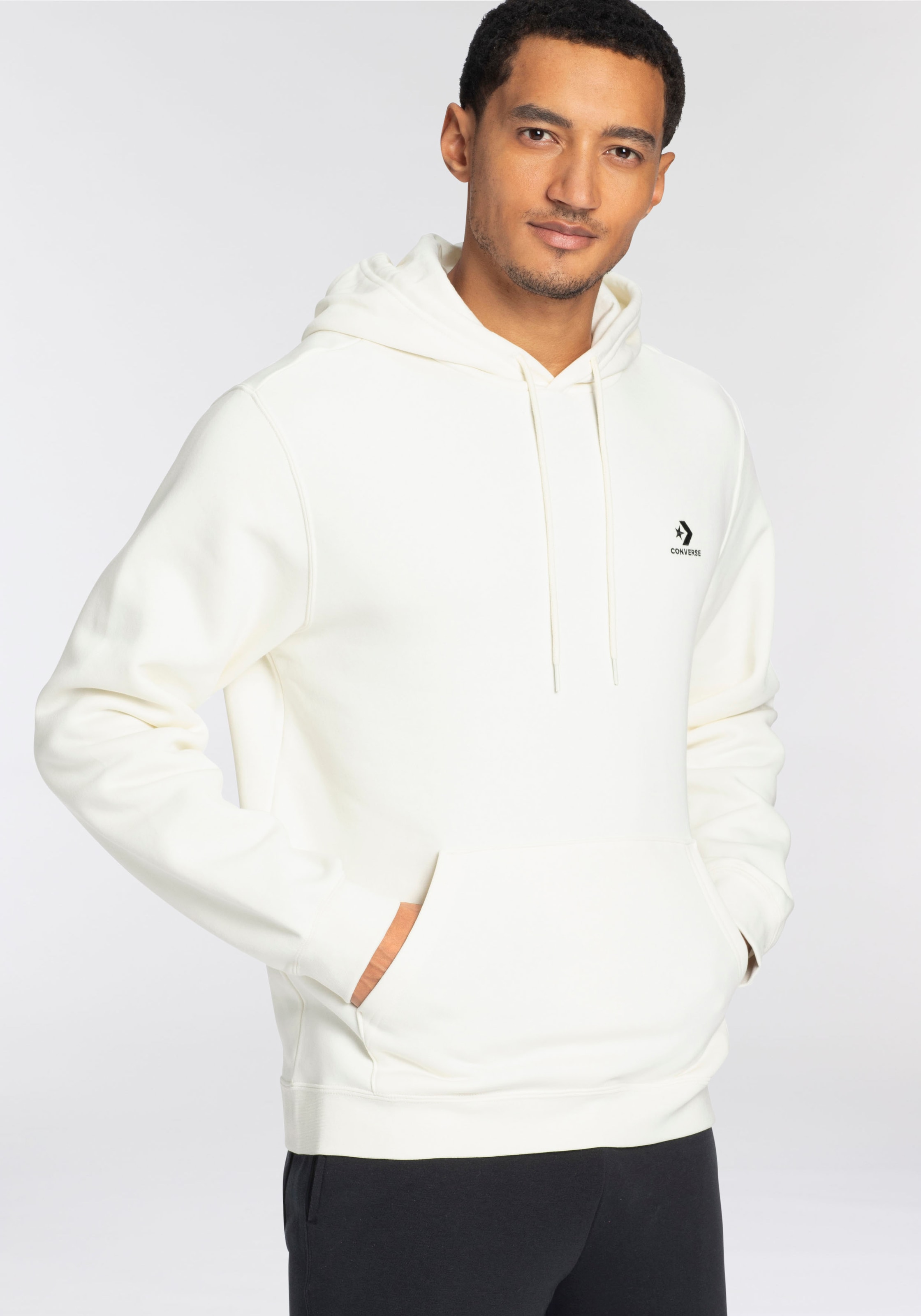 Converse Kapuzensweatshirt »EMBROIDERED STAR CHEVRON BRUSHED BACK FLEECE HOODIE«, (1 tlg.), Unisex