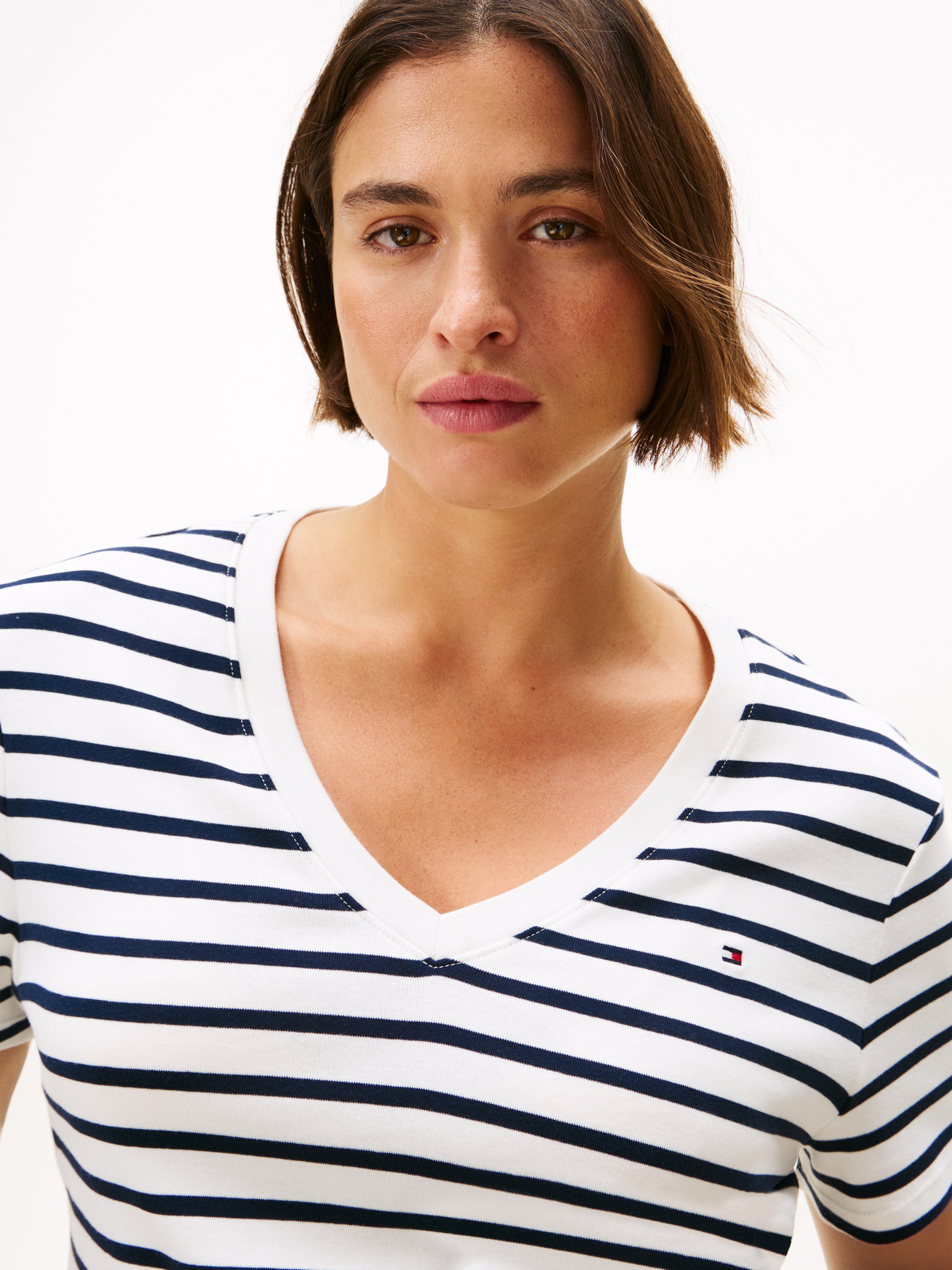 Tommy Hilfiger Curve V-Shirt »CRV SLIM CODY V-NK SS«, in Grossen Grössen