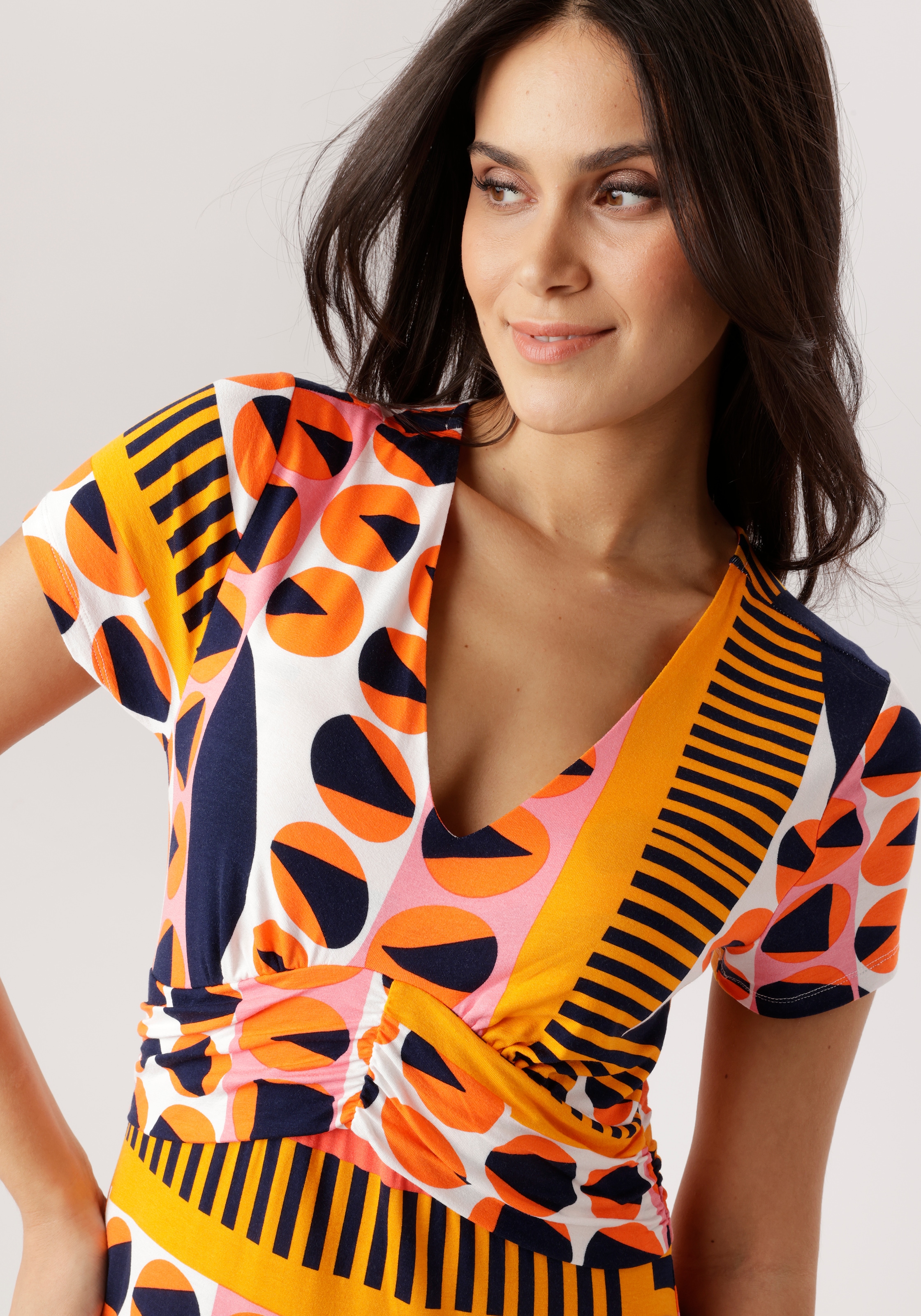 Aniston SELECTED Maxikleid in kräftigen Farbtönen und geometrischer Musterung - NEUE KOLLEKTION