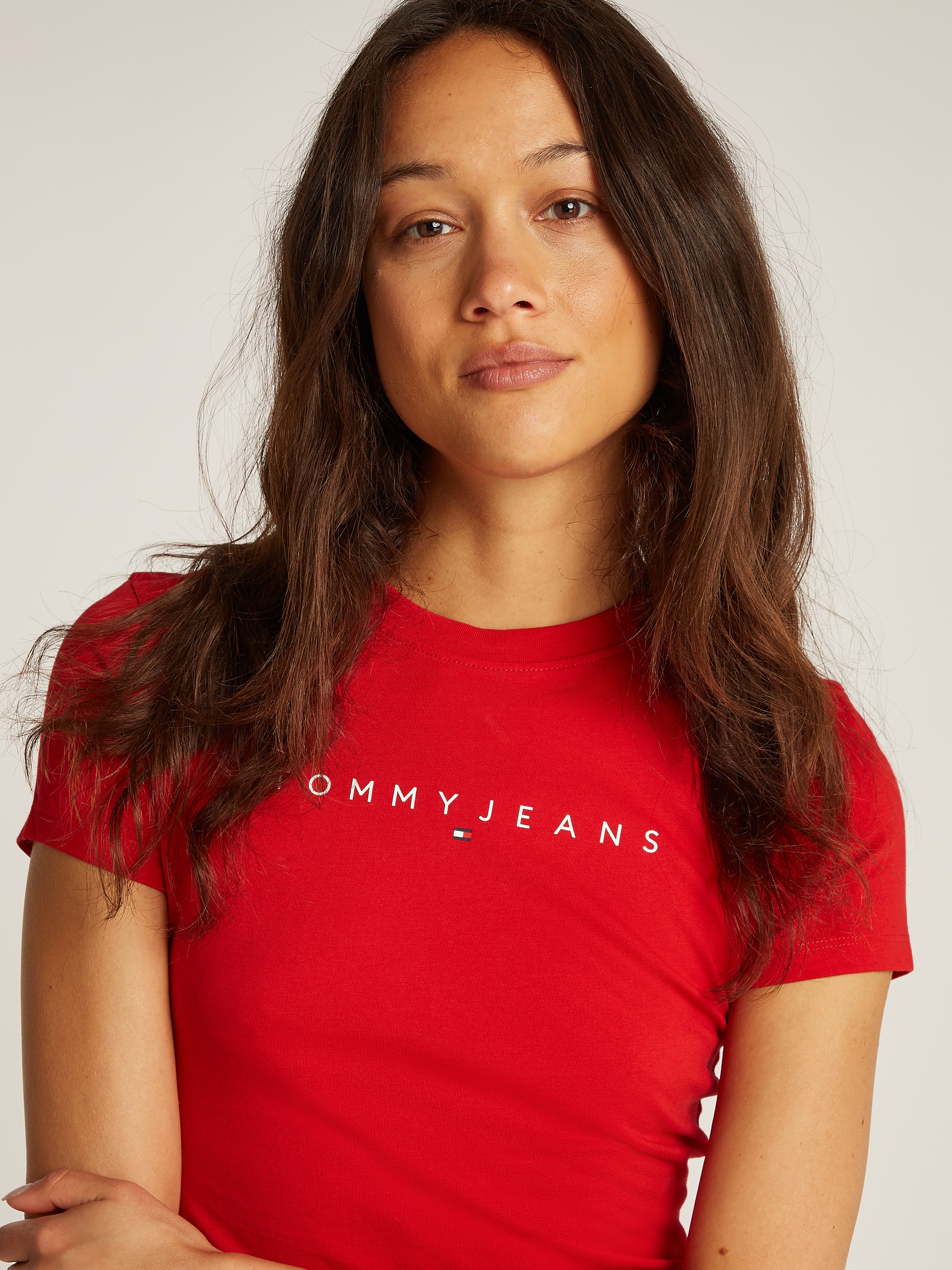 Tommy Jeans Curve T-Shirt »TJW SLIM LINEAR TEE EXT«, in Grosse Grössen