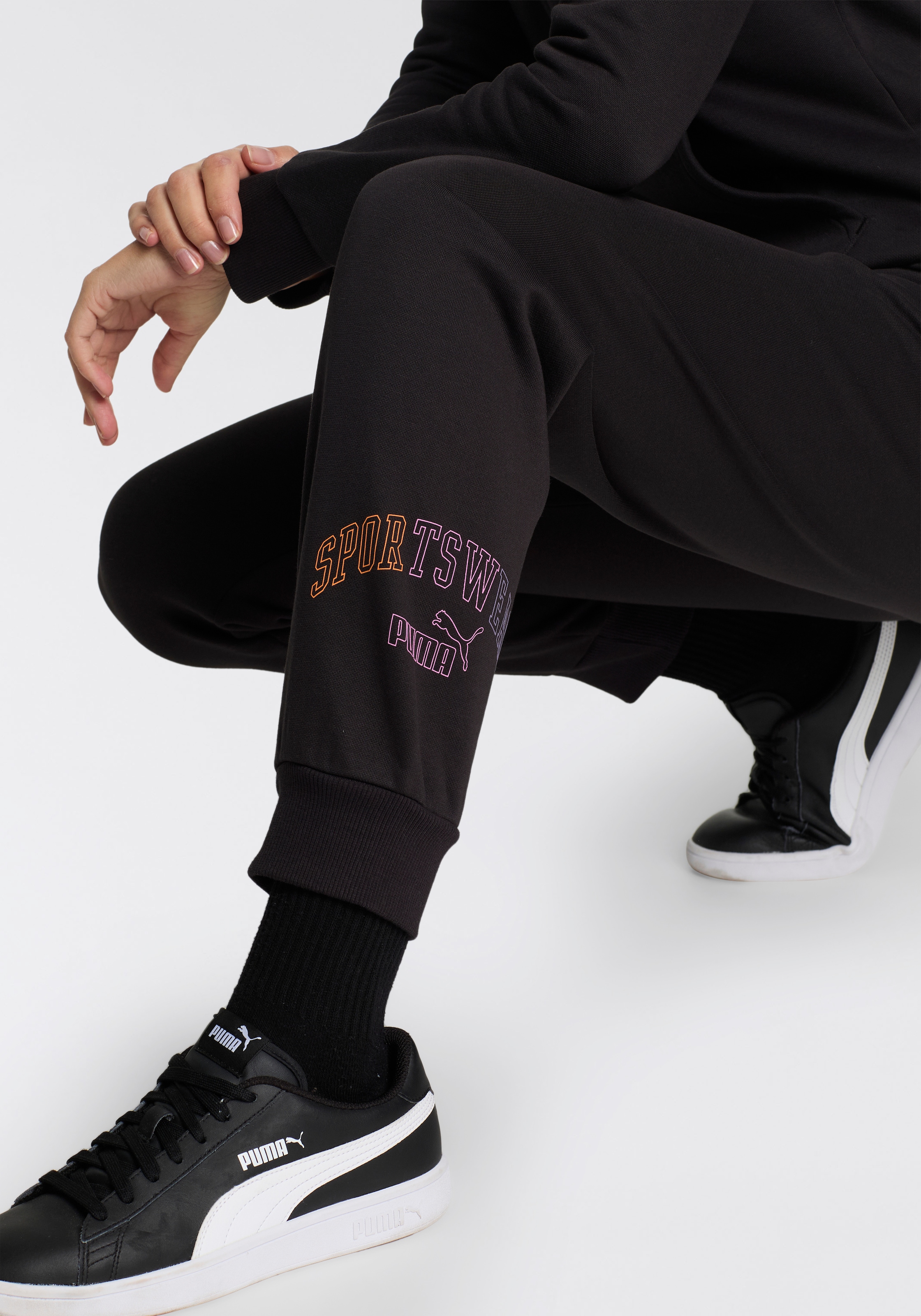 PUMA Trainingshose »ESS+ LOGO LAB PANTS FL«