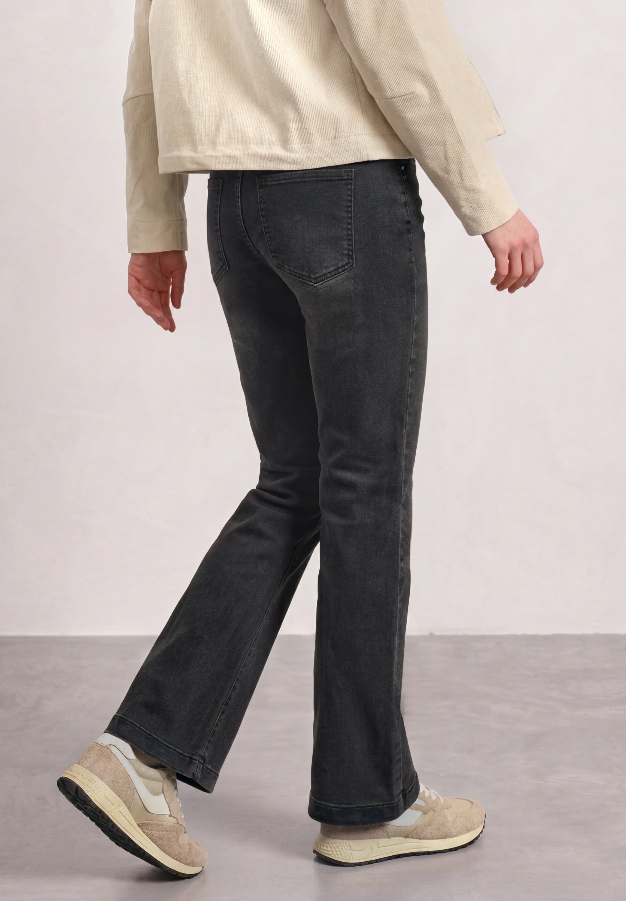 STREET ONE Jeans bootcut »Style Blaire« en coupe slim / stretch