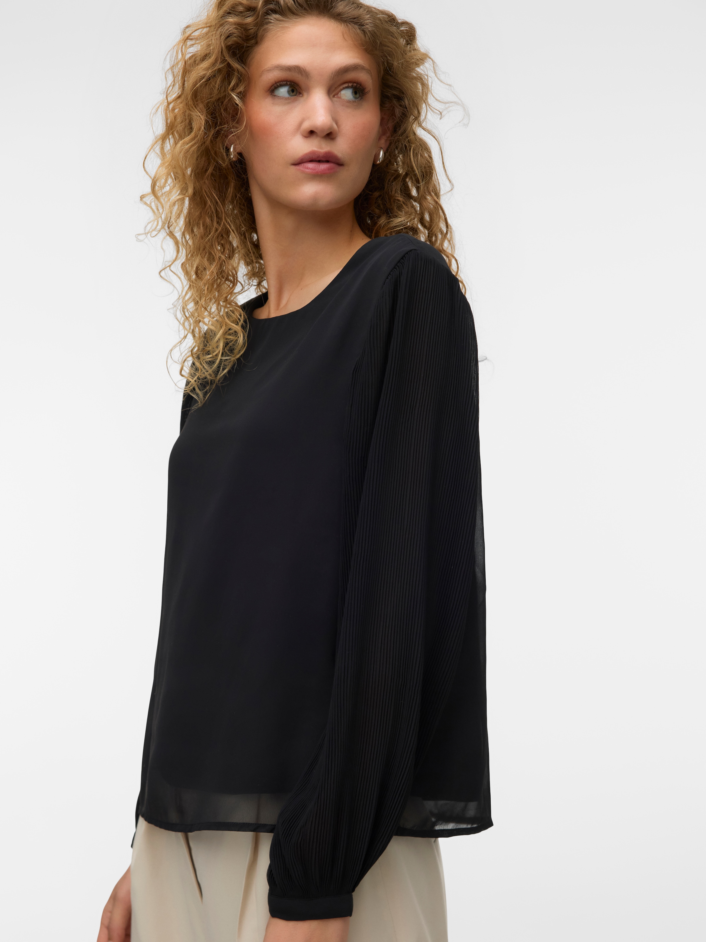 Image of Vero Moda Blusenshirt "VMSIGNE LS PLISSE TOP WVN" mit Schlingenverschluss