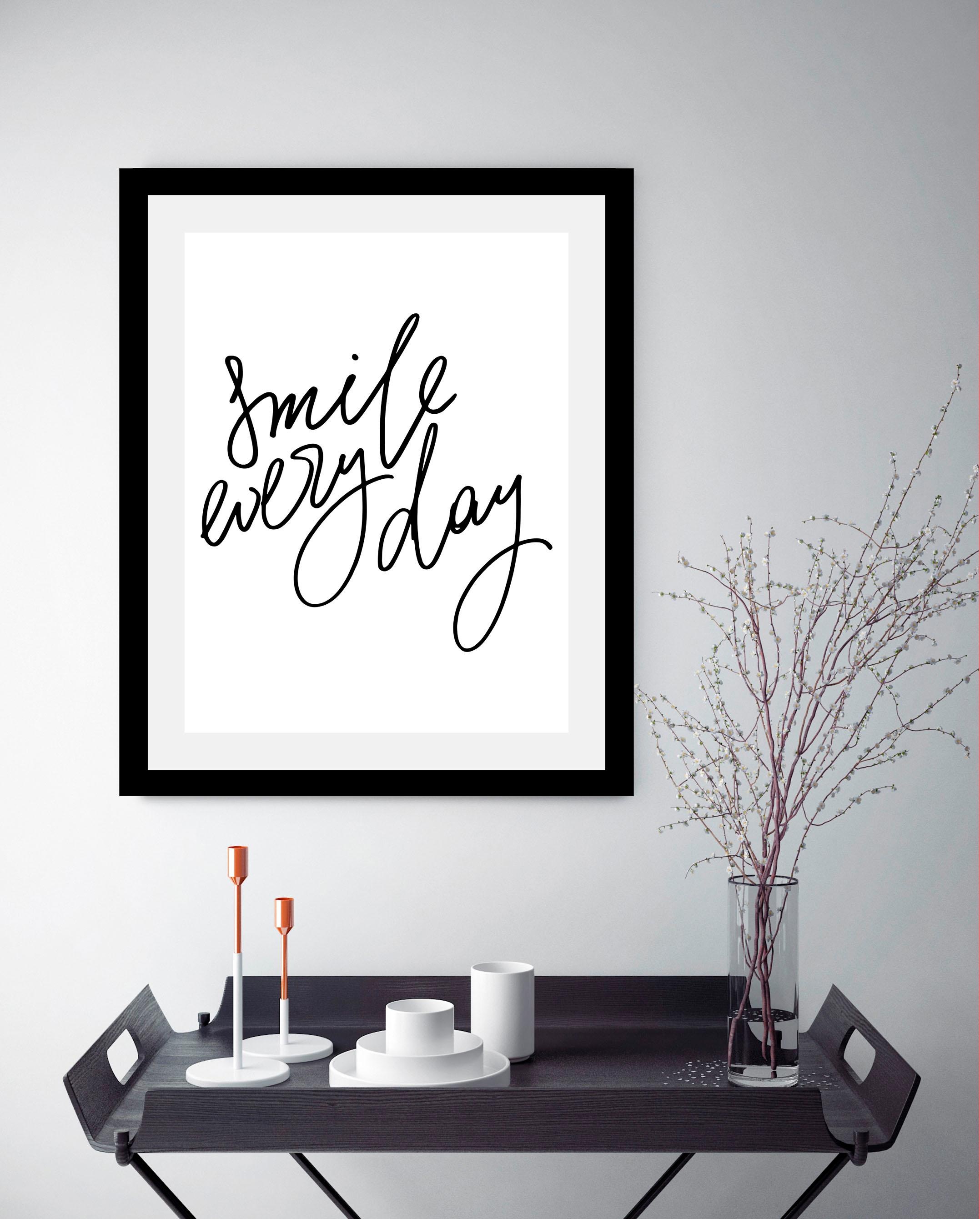 queence Bild »Smile«, Sprüche & Texte-Schriftzug-Schwarz-Weiss-Motivationsbilder, HD Premium Poster-Druck inkl. Holzrahmen