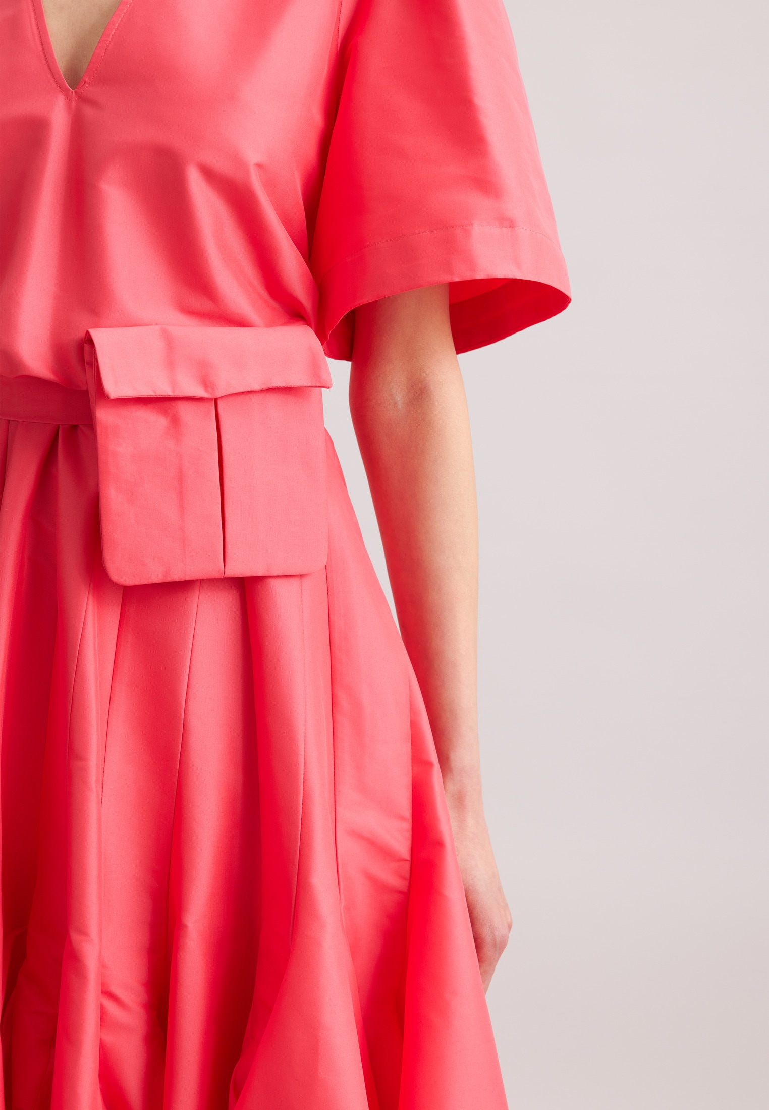 seidensticker Robe d'été »Schwarze Rose« V-Neck Uni