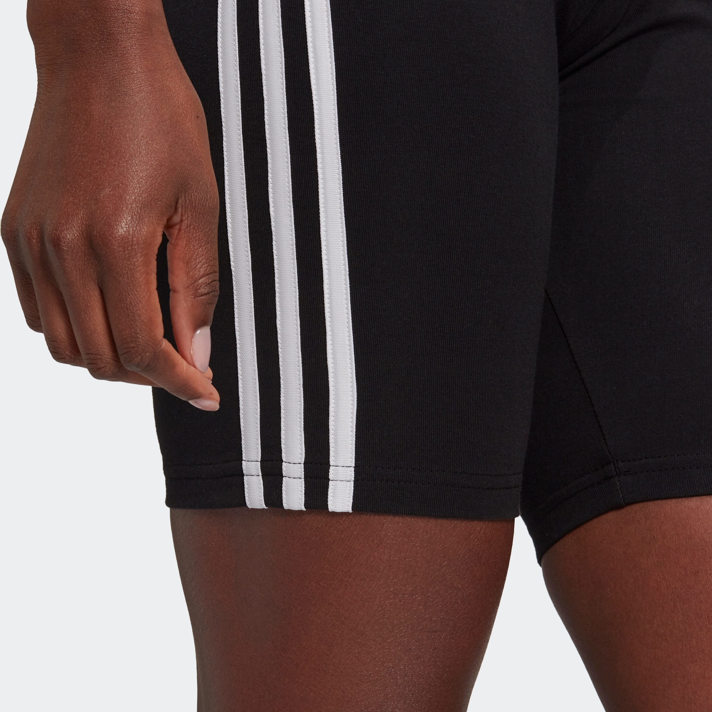 adidas Sportswear Shorts »ESSENTIALS 3STREIFEN KURZE TIGHT«, (1 tlg.)