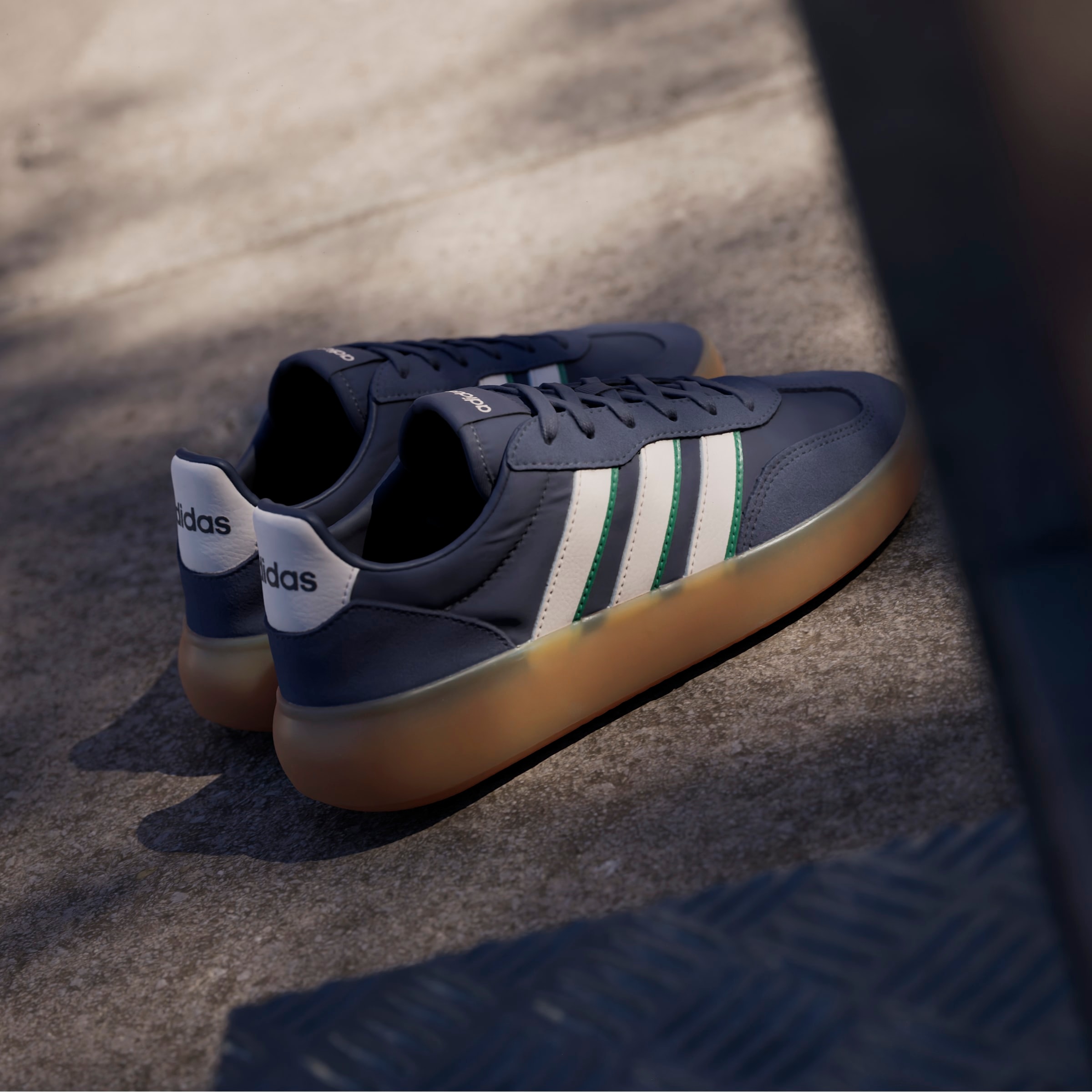 adidas Sportswear Sneakers »BARREDA DECODE«  inspiriert vom Design des adidas handball spezial