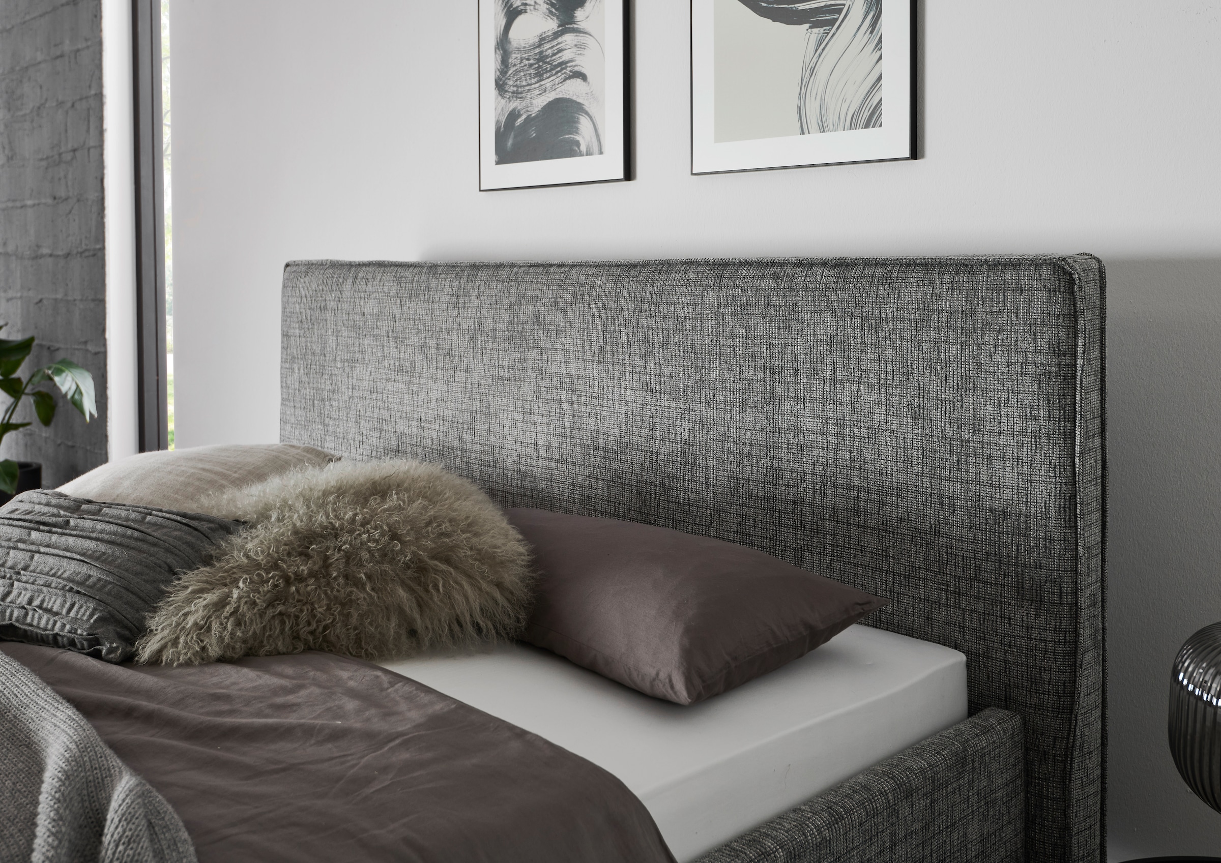 meise.möbel Polsterbett »Riva II«, mit schwarzen Metallfüssen, wahlweise mit Bettkasten