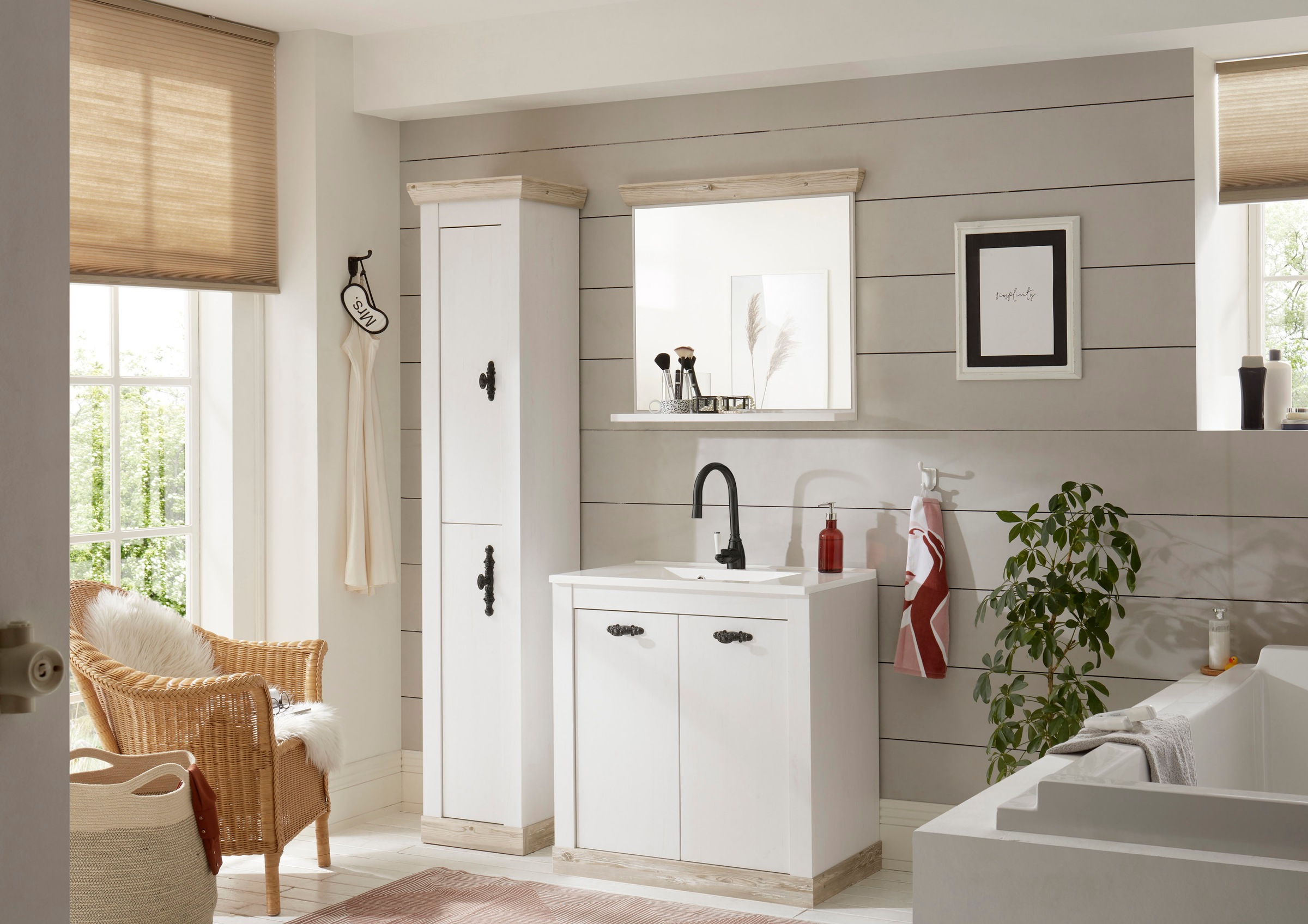 Home affaire Badmöbel-Set »Florenz, Bad im Landhausstil, 3-teiliges Badezimmer«, (3 St.), Waschtisch, Schrank und Spiegel mit Ablage, in Pinie Weiss, Stauraum