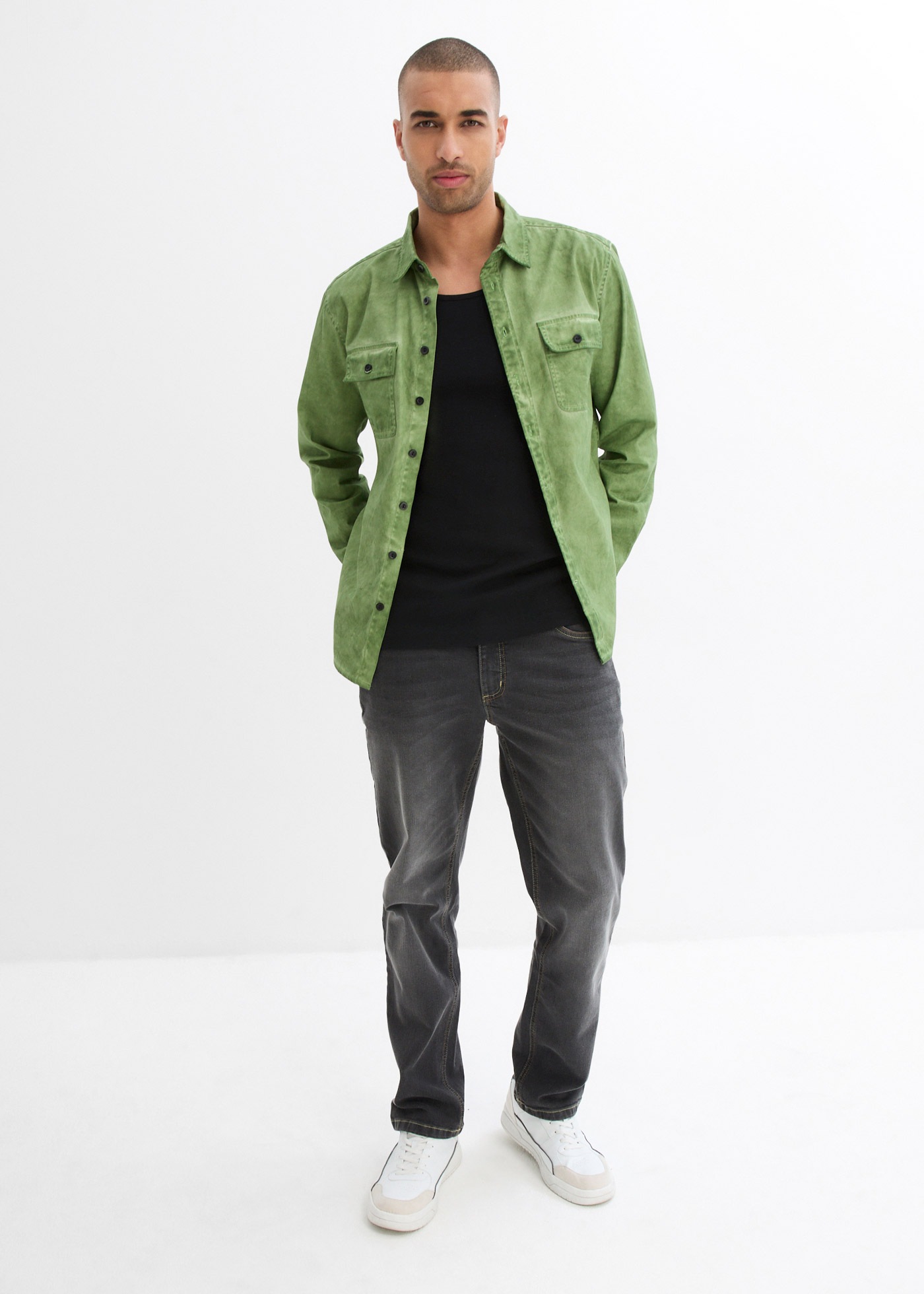 bonprix Chemise à manches longues Regular Fit, aus reiner Baumwolle, in Used-Optik, mit Brusttasche