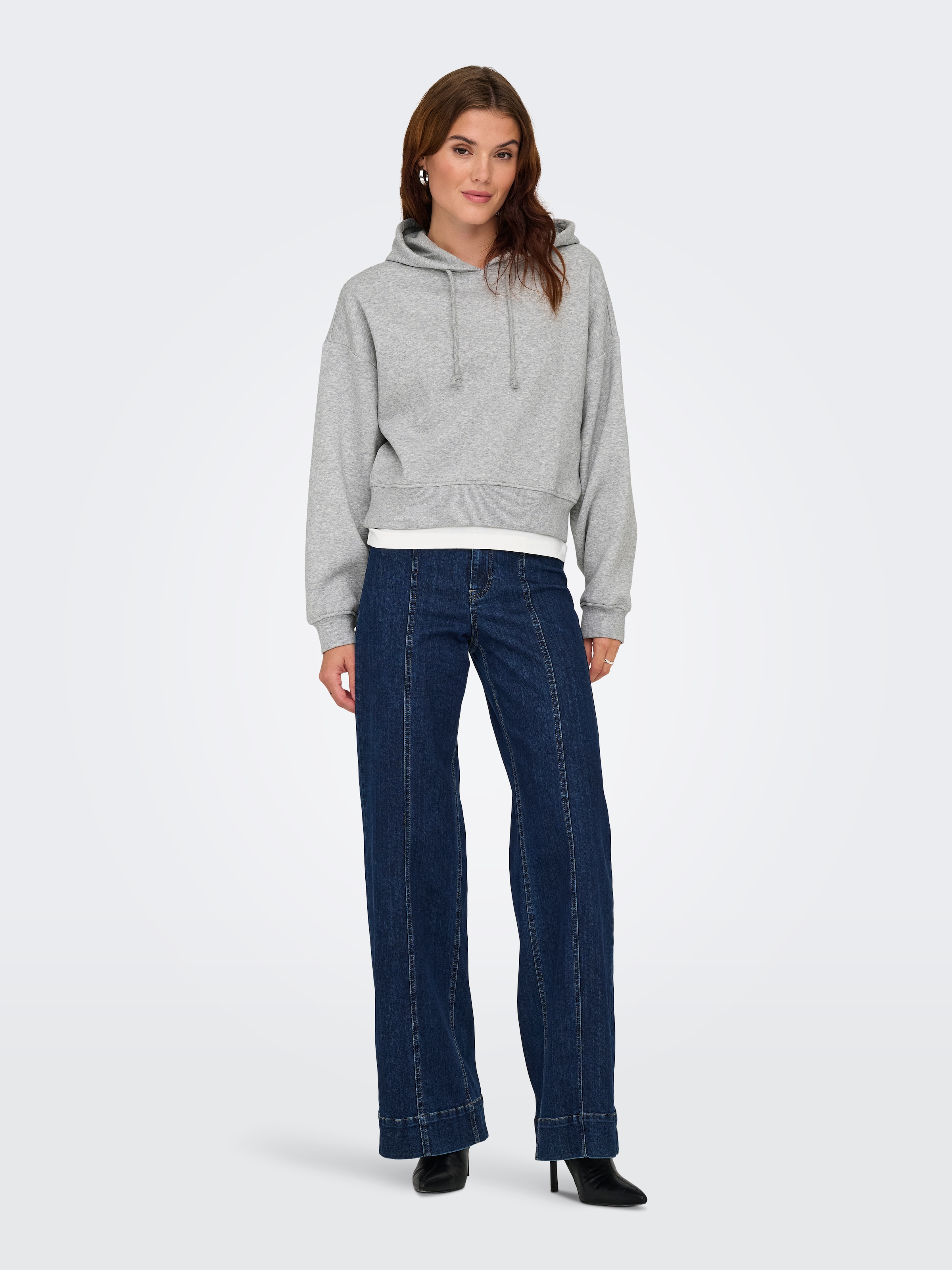ONLY Kapuzensweatshirt »ONLSWEAT LIFE L/S HOODIE CROPPED SWT«, Baumwollmischung, loose fit
