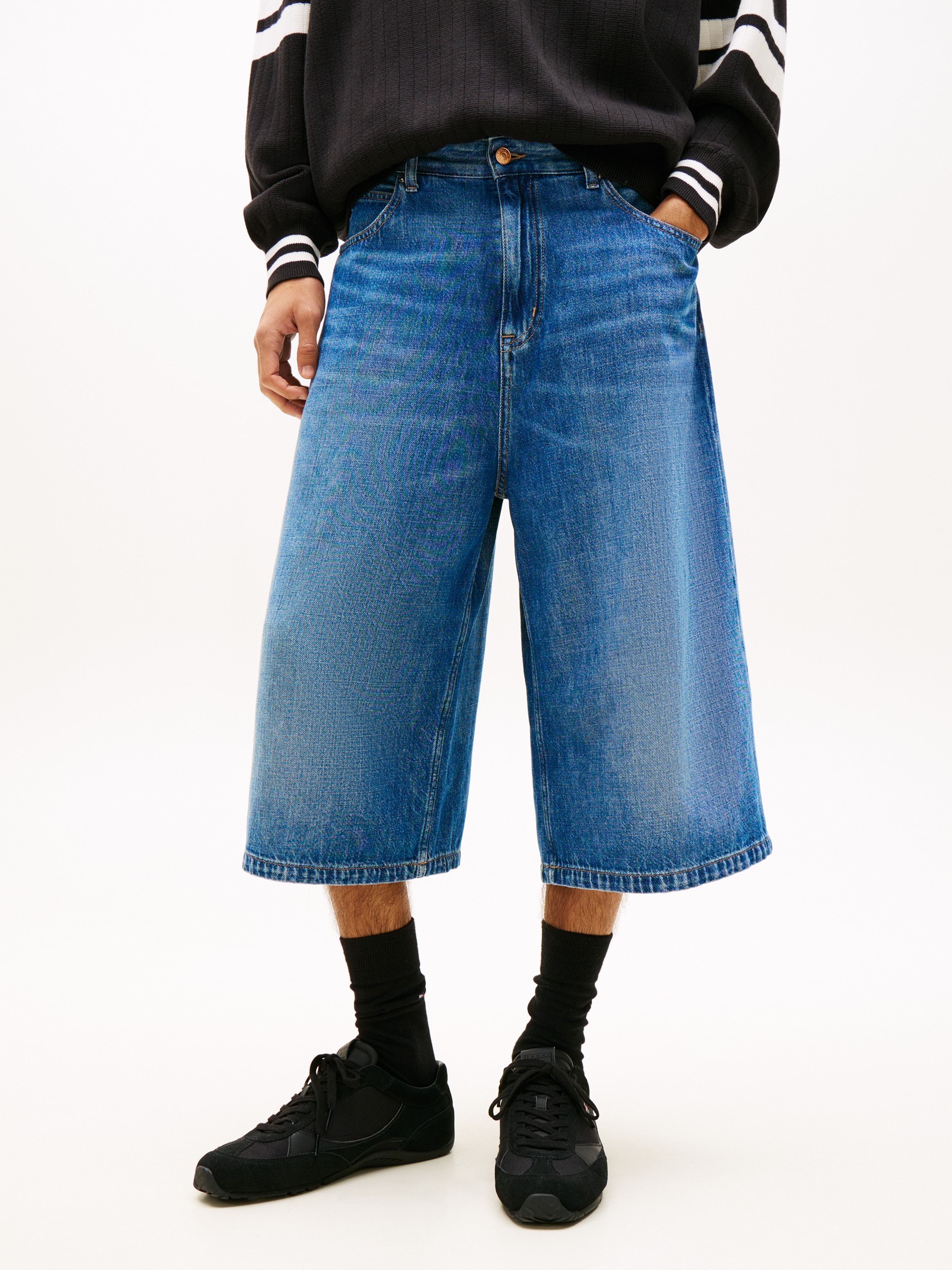 Image of Tommy Jeans Shorts "THEO" Relaxed fit mit Taschen
